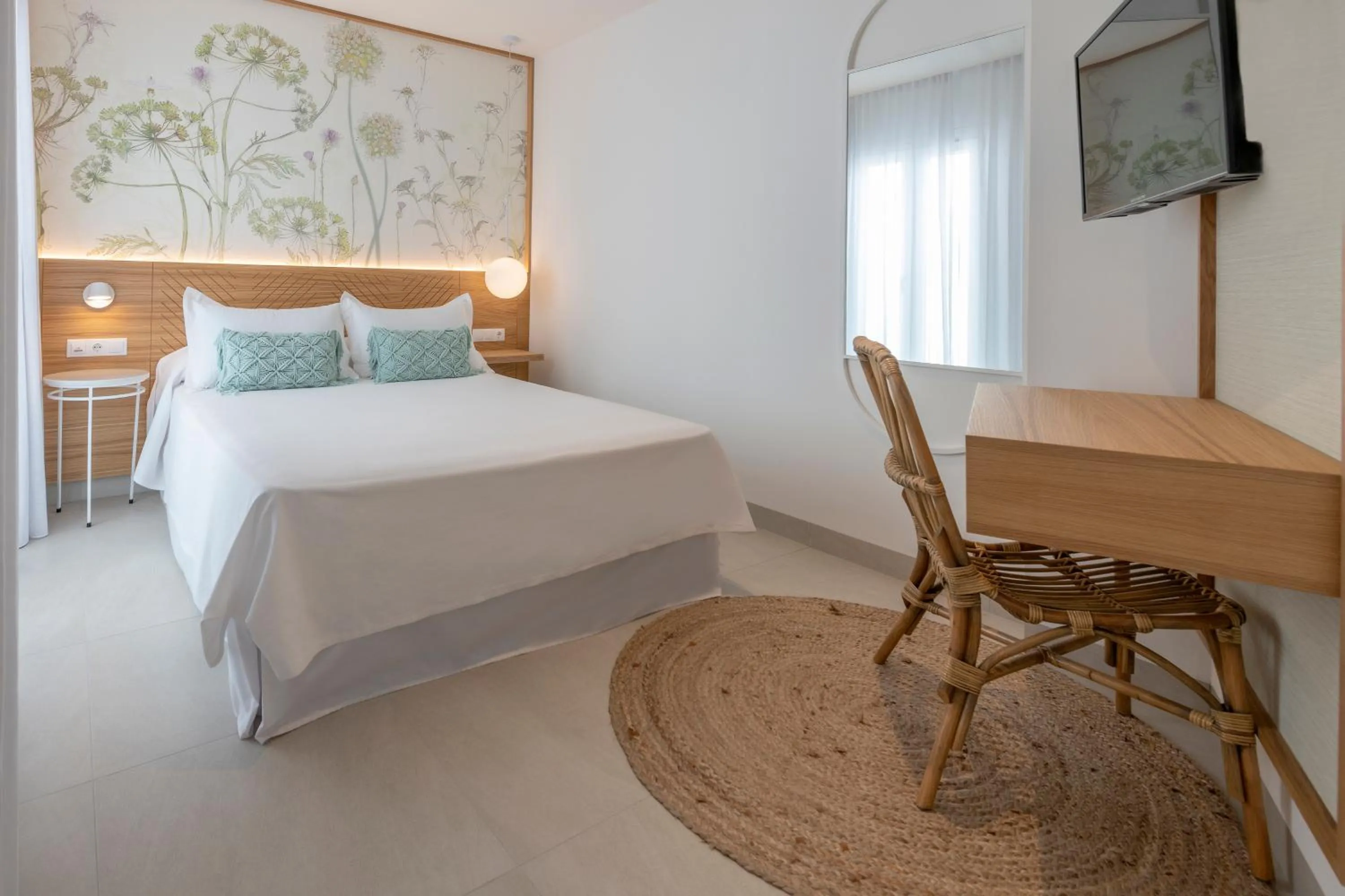 Photo of the whole room, Bed in Alzocaire Hostal Boutique