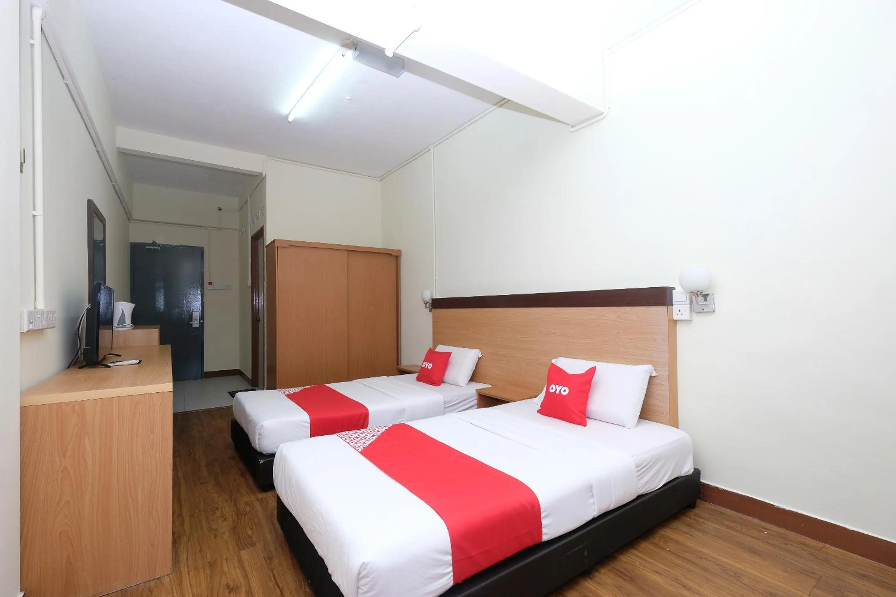 Bedroom, Bed in Hotel O 75