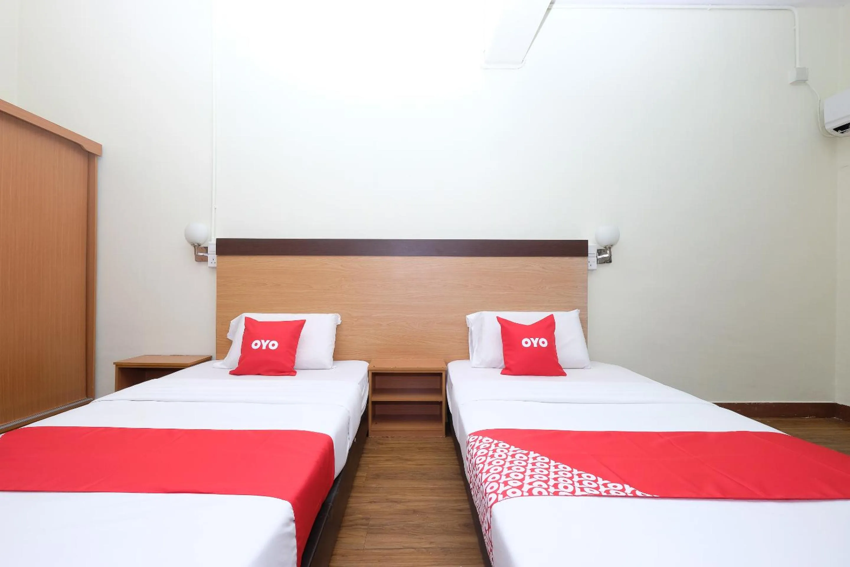 Bedroom, Bed in Hotel O 75