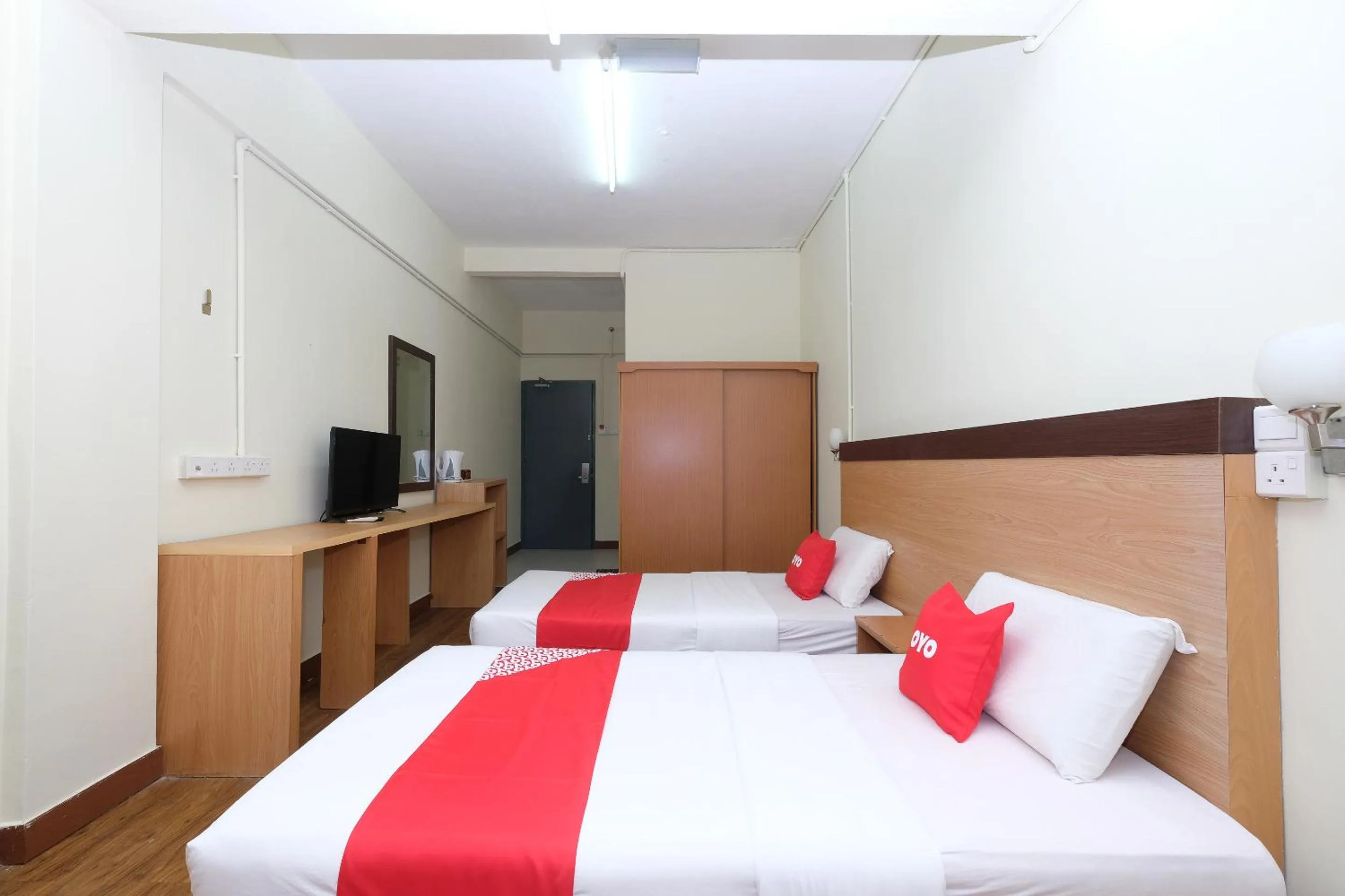 Bedroom, Bed in Hotel O 75