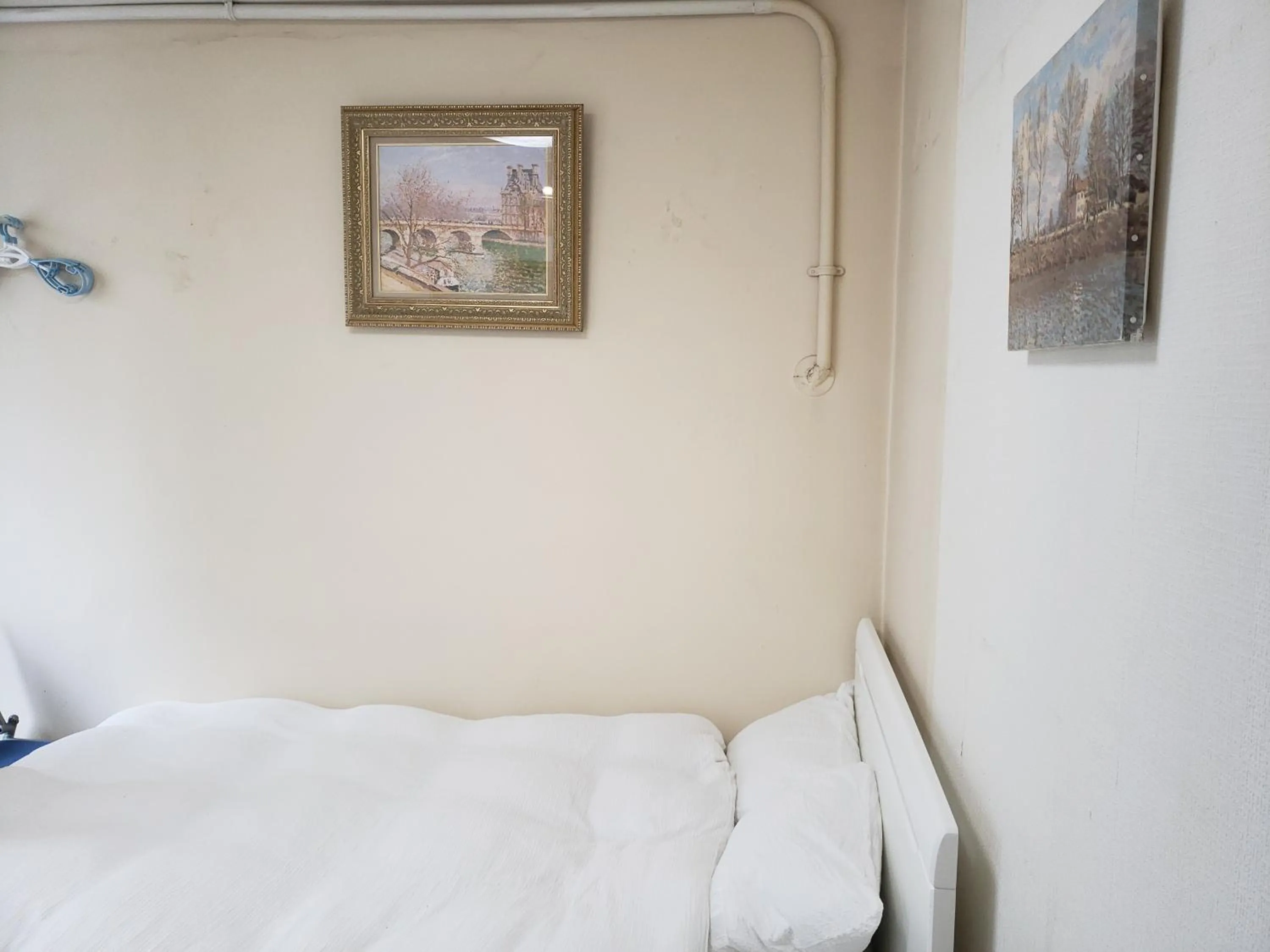 Bed in GardenRoom bnb Yumyum