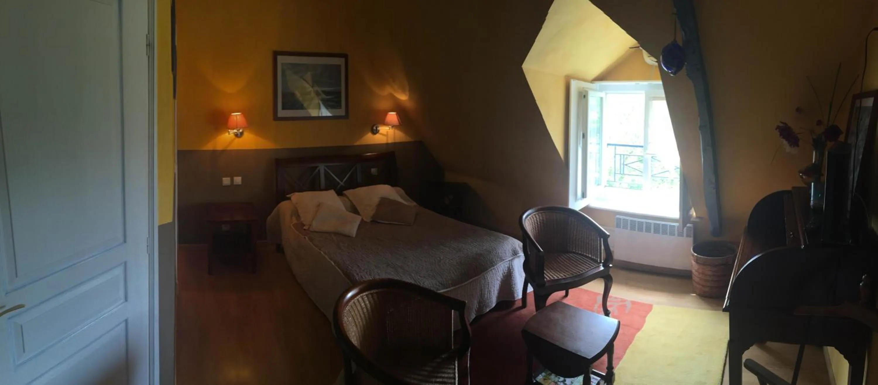 Photo of the whole room in Chambres d'Hôtes Fleur de Sel