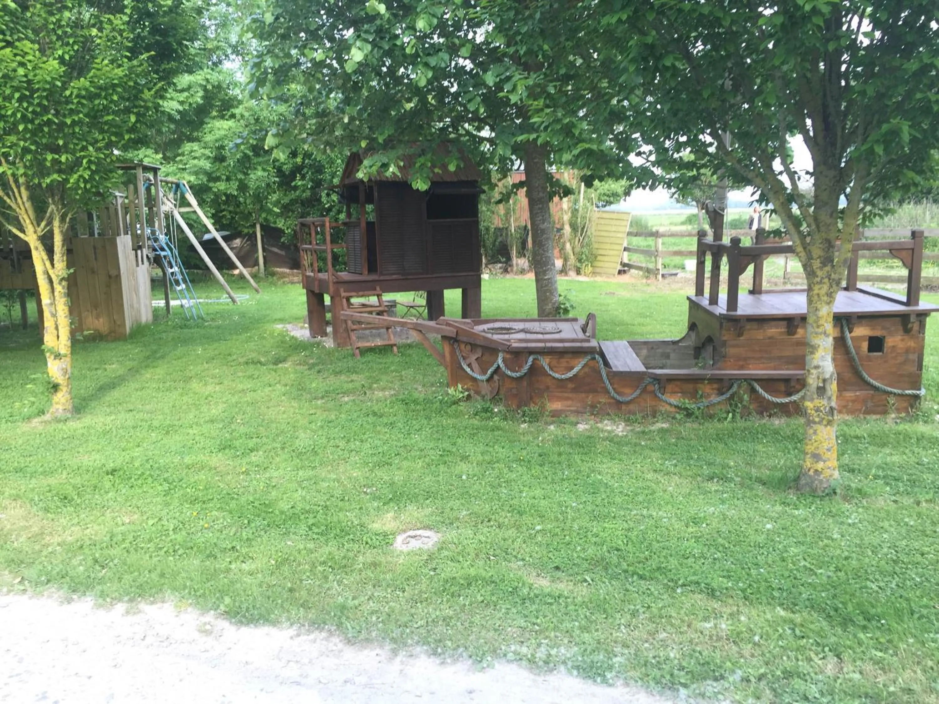 Garden in Chambres d'Hôtes Fleur de Sel