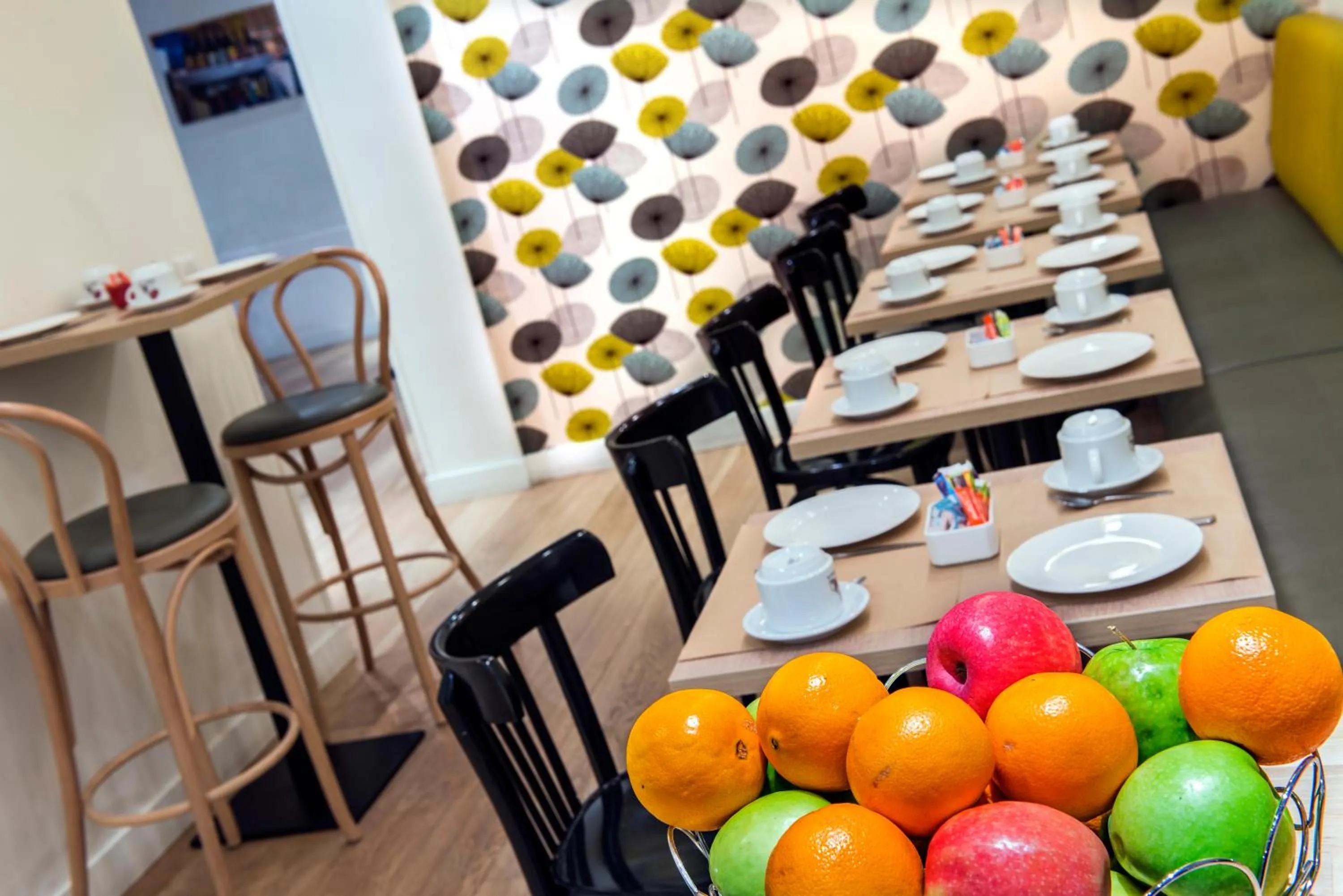 Restaurant/places to eat in Hôtel Villa Bohème