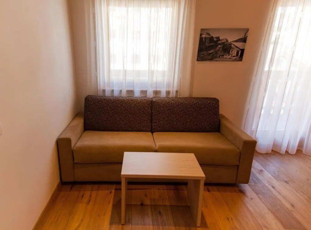 Day in Residence Armonia