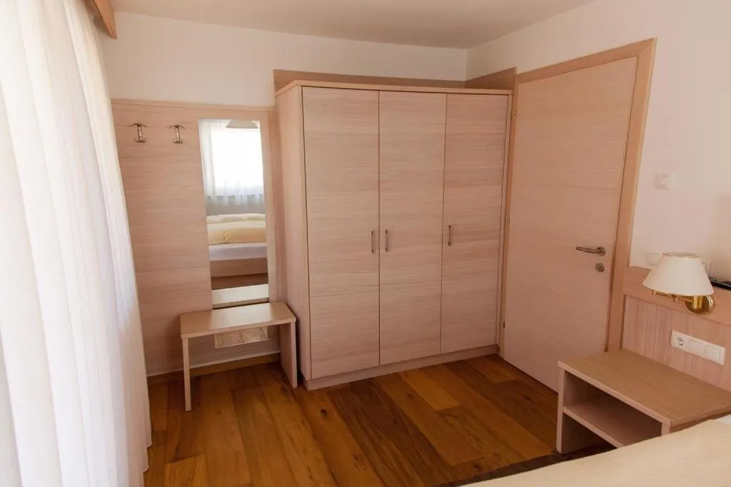 Day, Bed in Residence Armonia