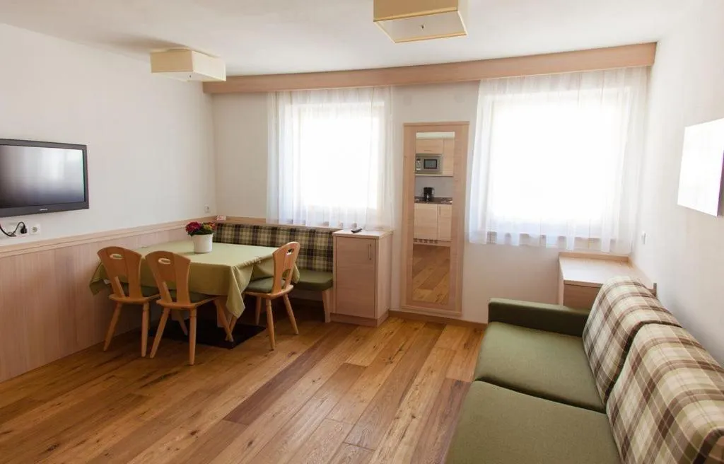 Day in Residence Armonia