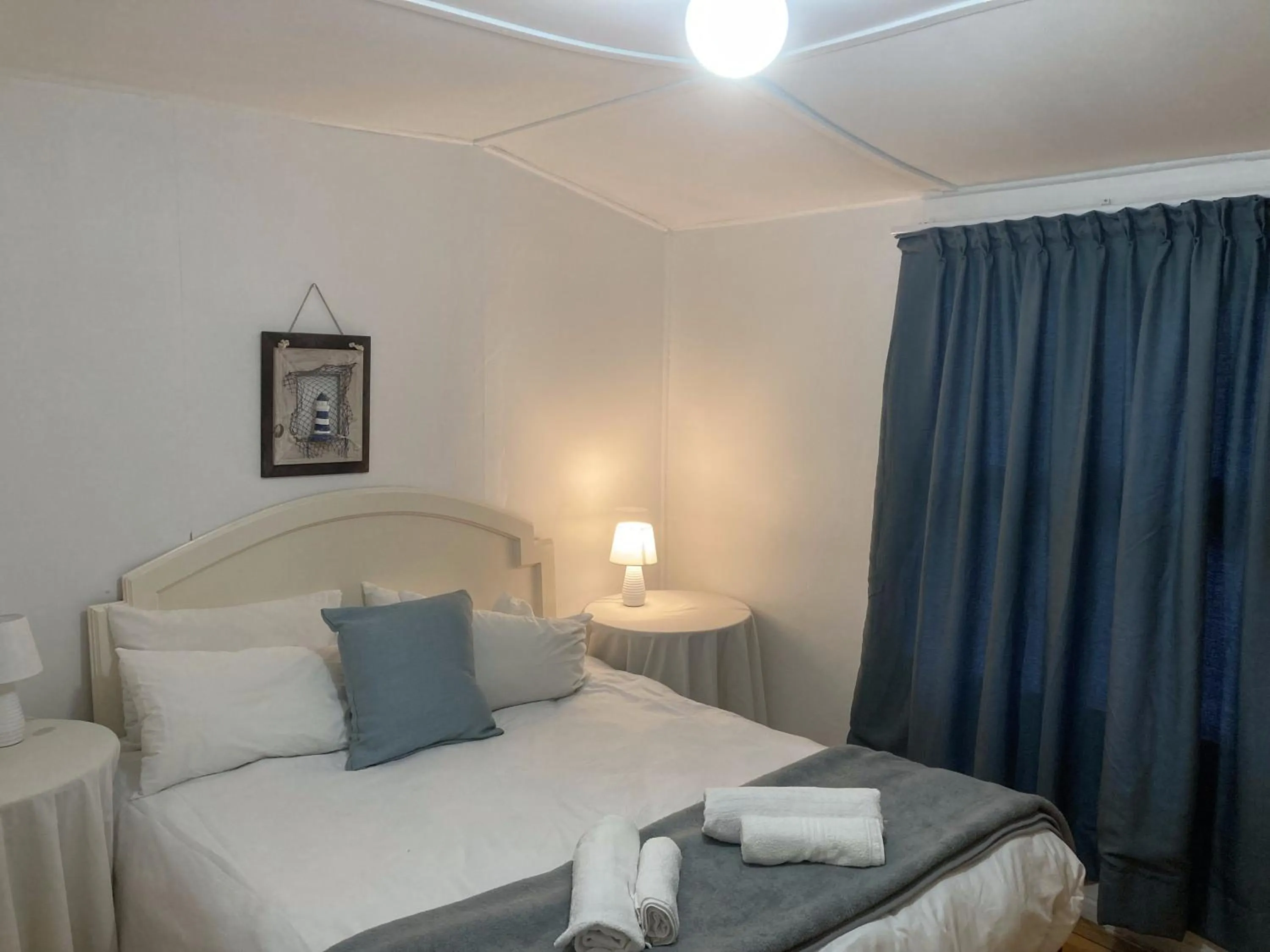 Bedroom, Bed in Plett Forest Cabins