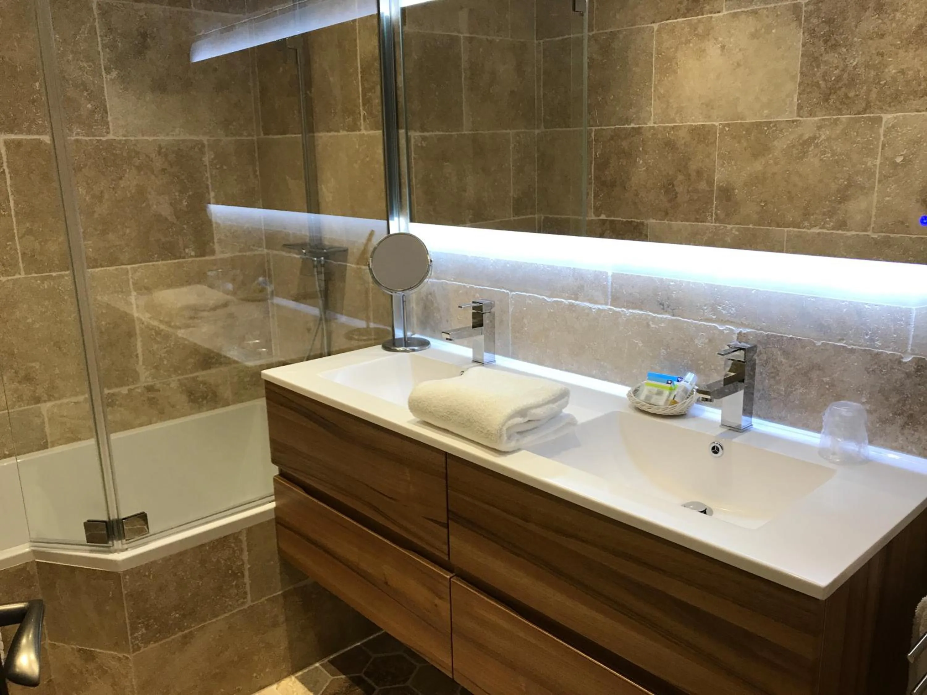 Le Devem De Mirapier