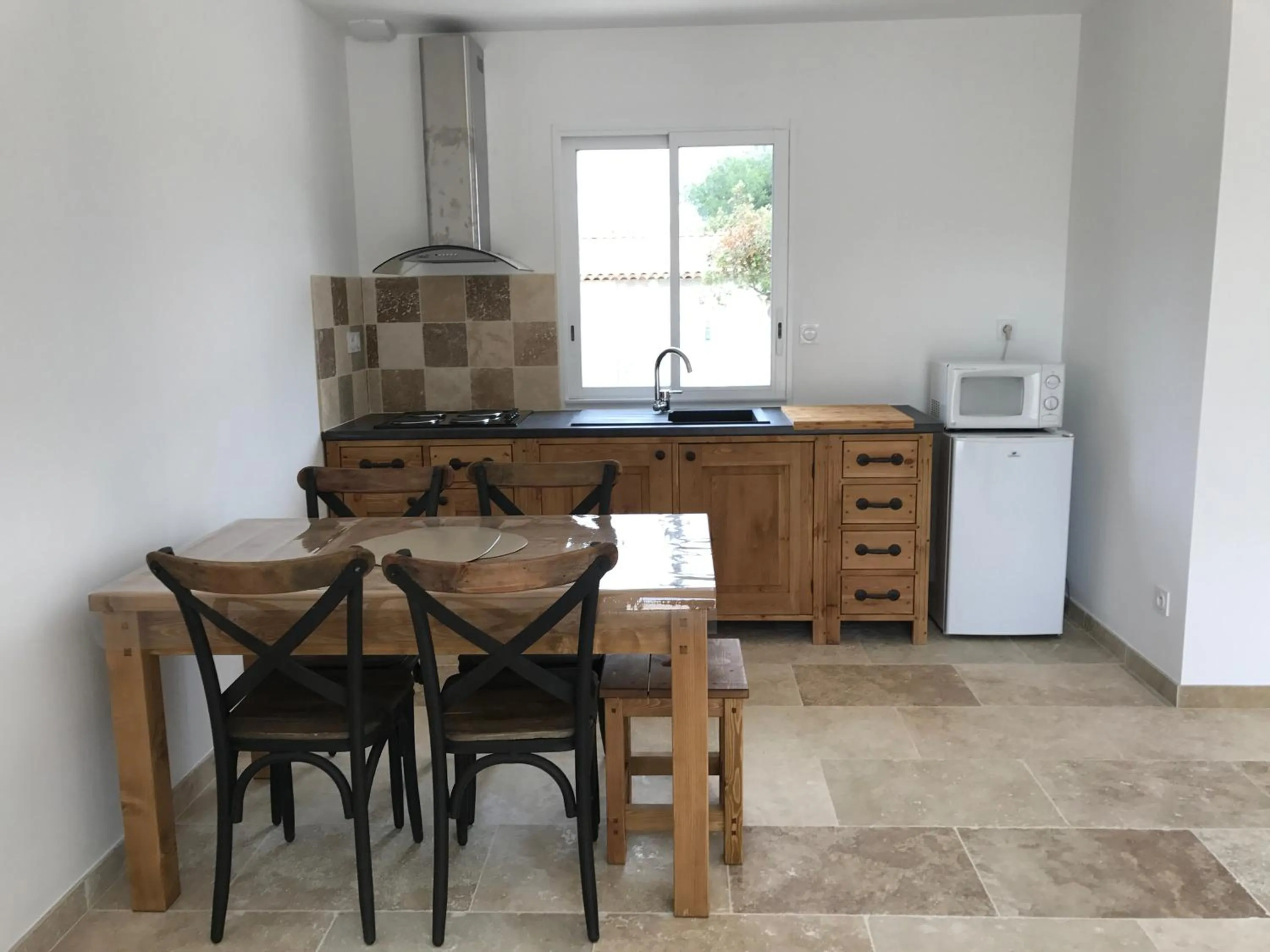 Kitchen or kitchenette in Le Devem De Mirapier