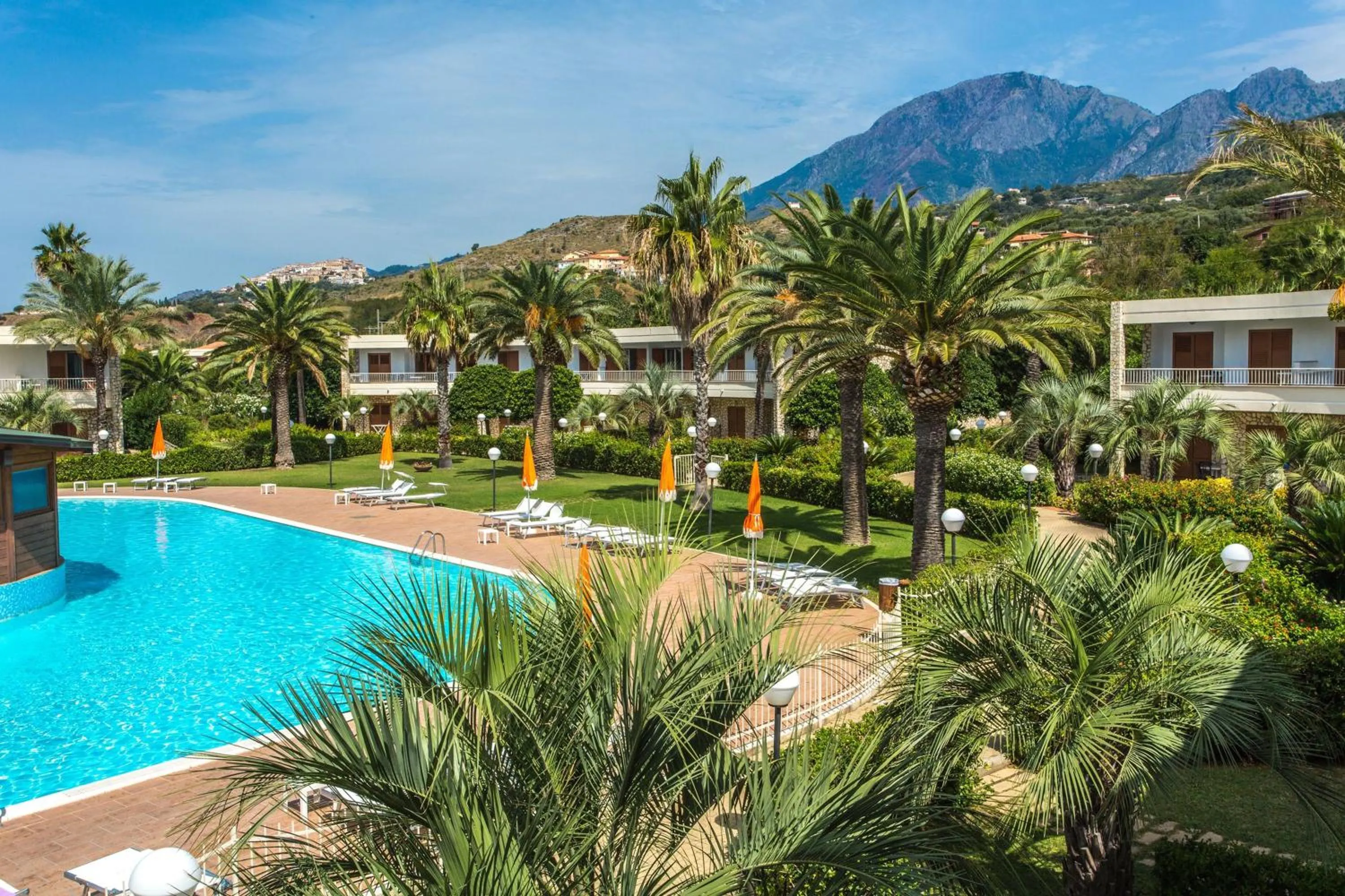 Garden in Club Residence La Castellana Mare