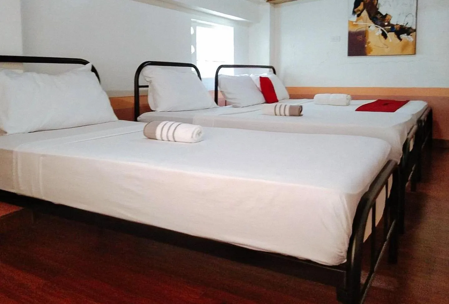 Bedroom in RedDoorz near SGM Condotel Villa Beach Iloilo