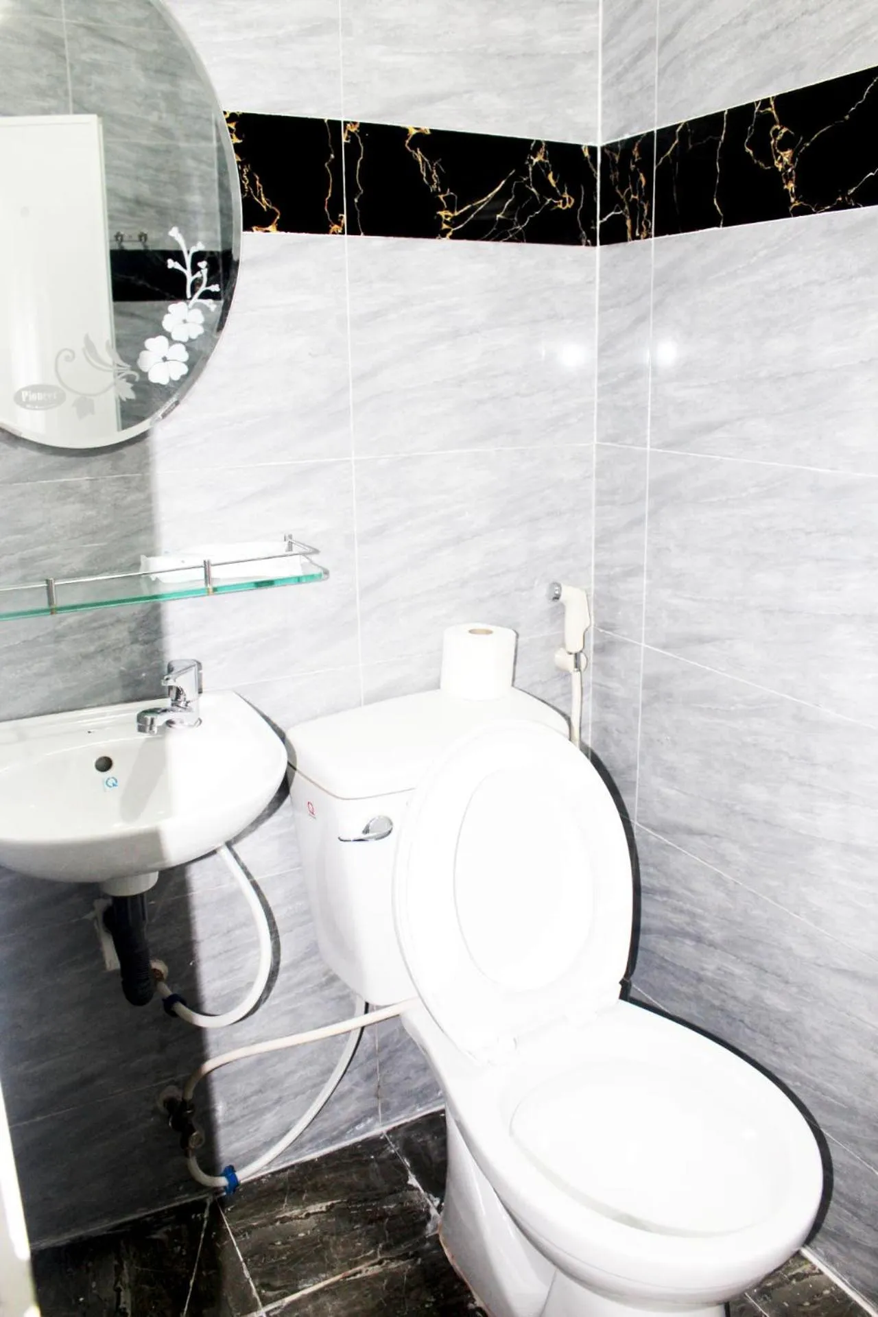 Toilet in Saigon City Center Hostel