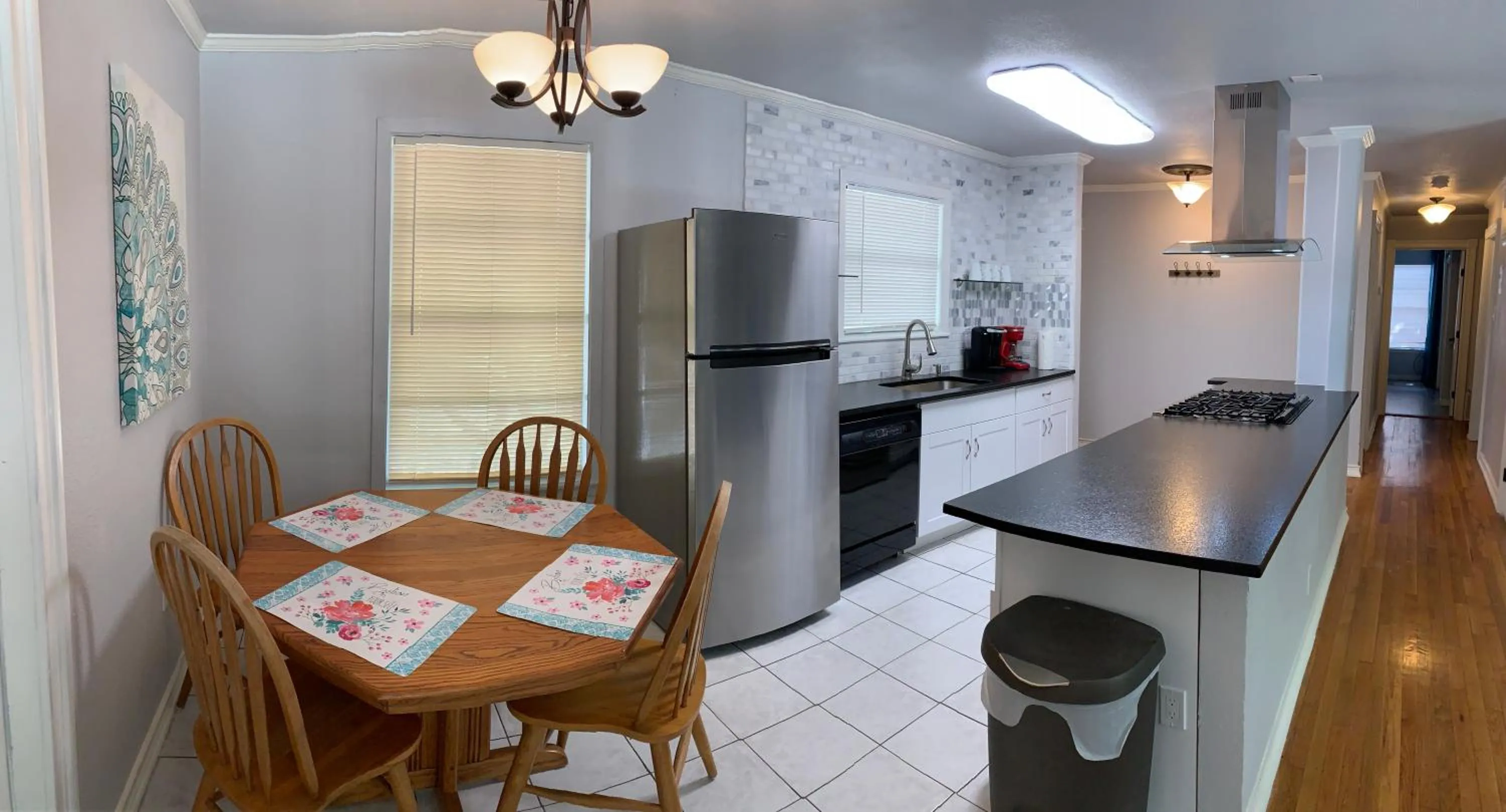 Kitchen or kitchenette in The Peahen House