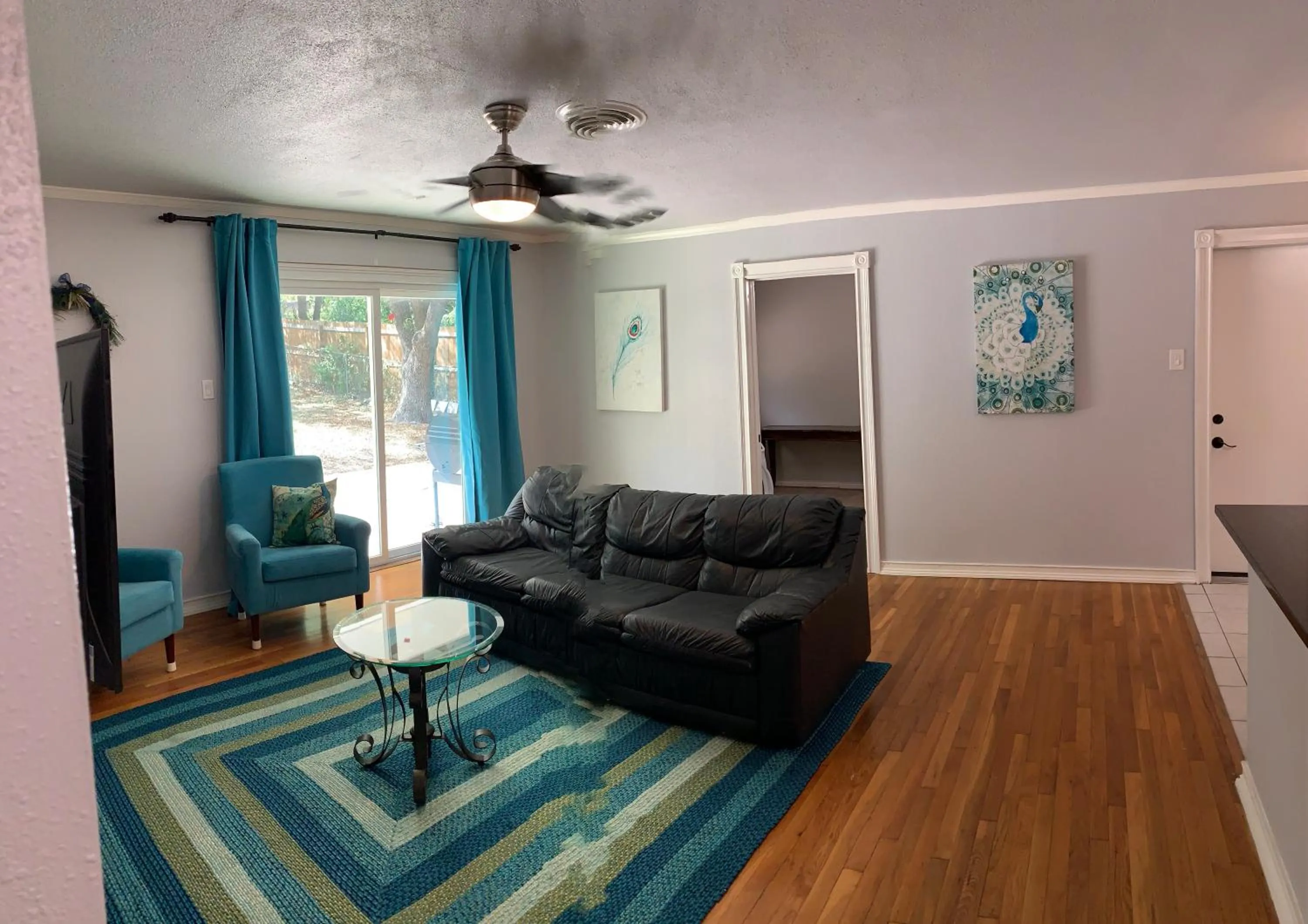 Communal lounge/ TV room in The Peahen House