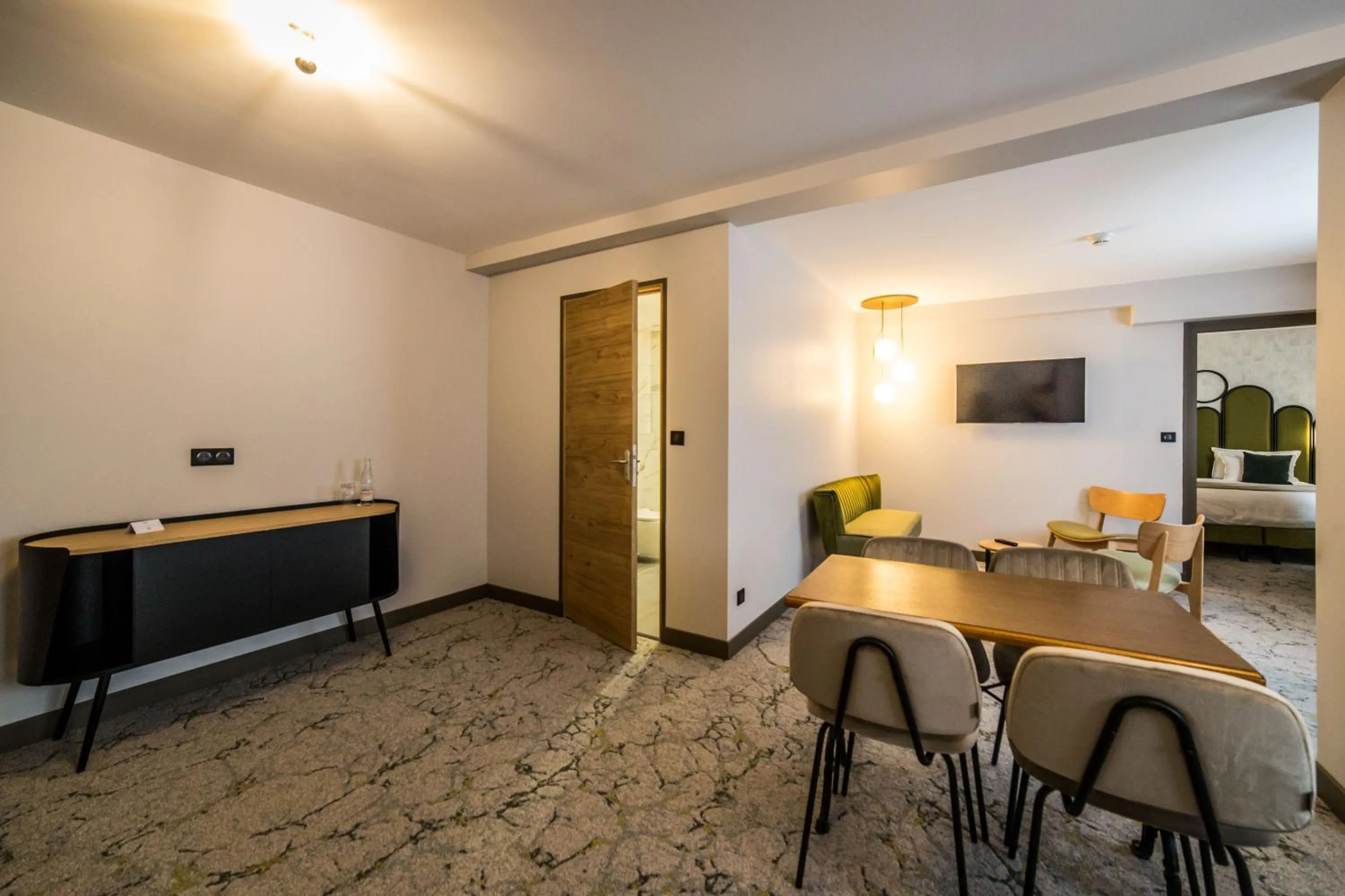 Seating area in Best Western Le Relais du Vigneron