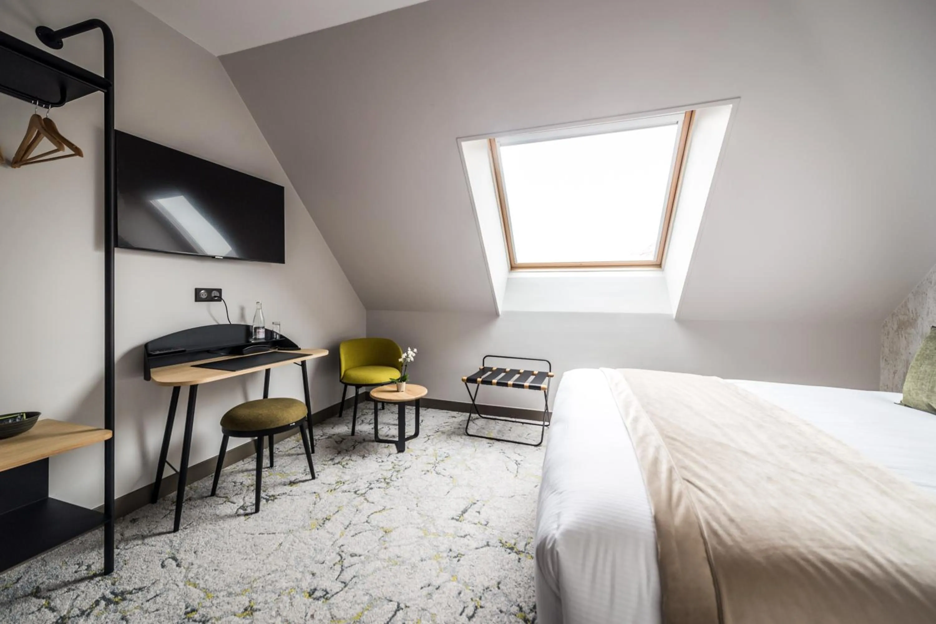 Photo of the whole room, Bed in Best Western Le Relais du Vigneron