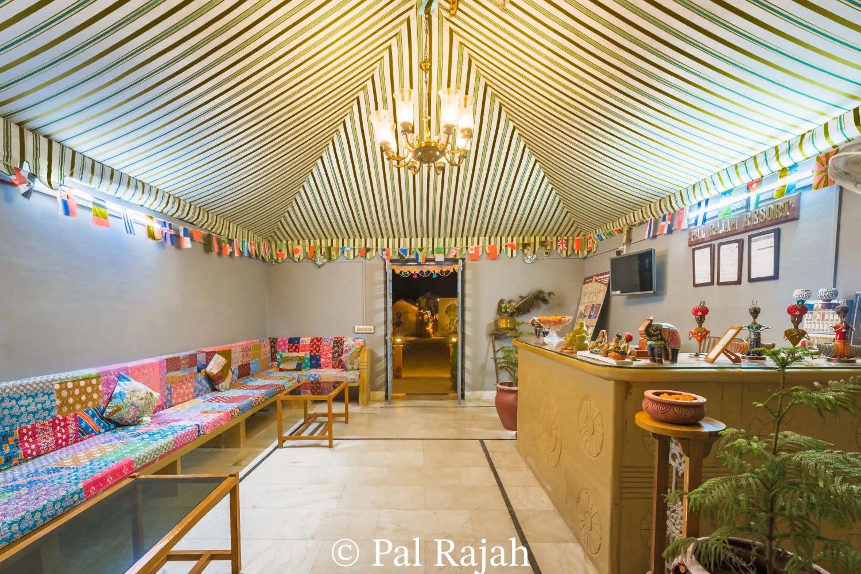 Lobby or reception in Pal Rajah Desert Camp