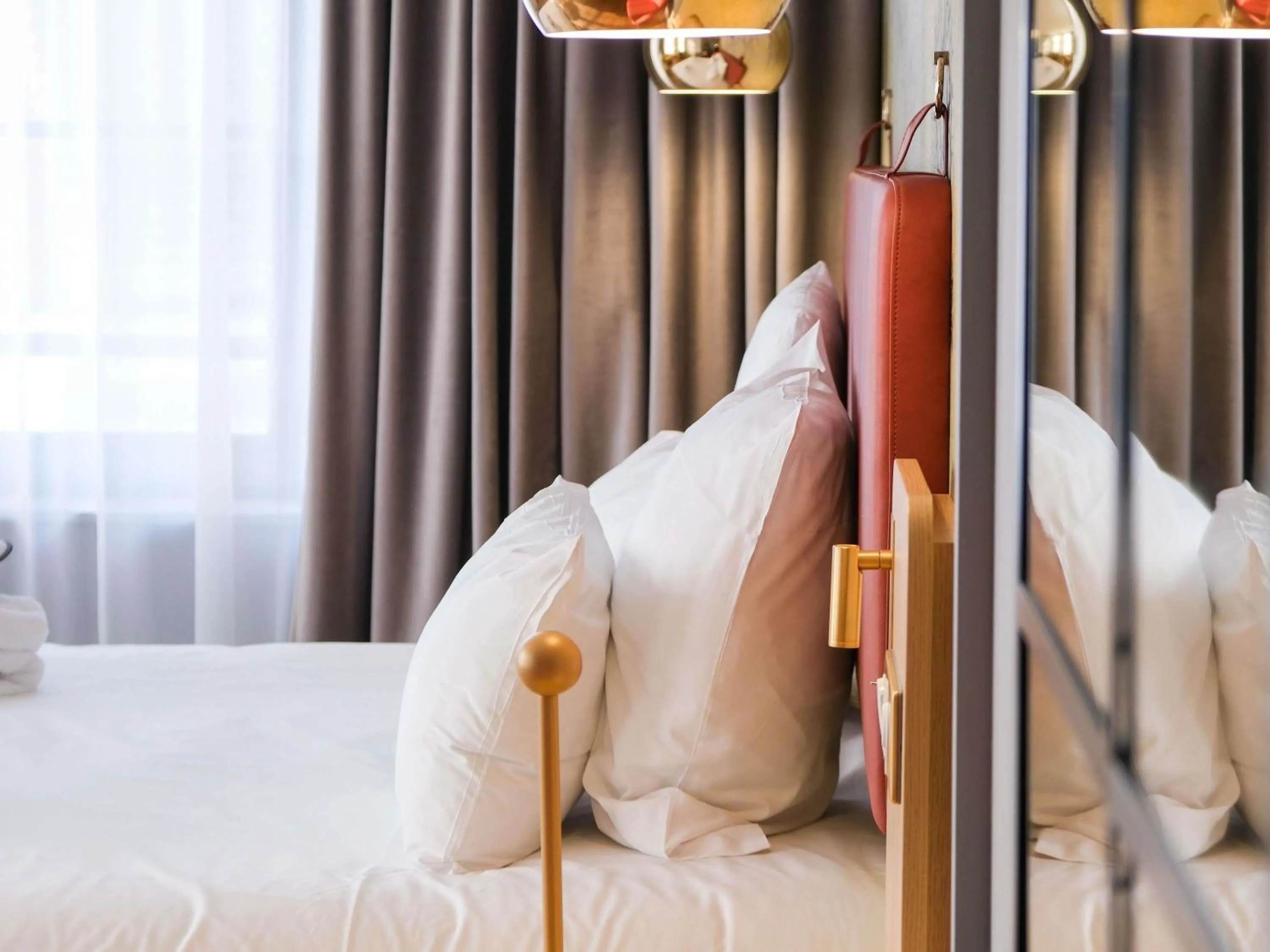 Bedroom, Bed in Mercure Saint Omer Centre Gare