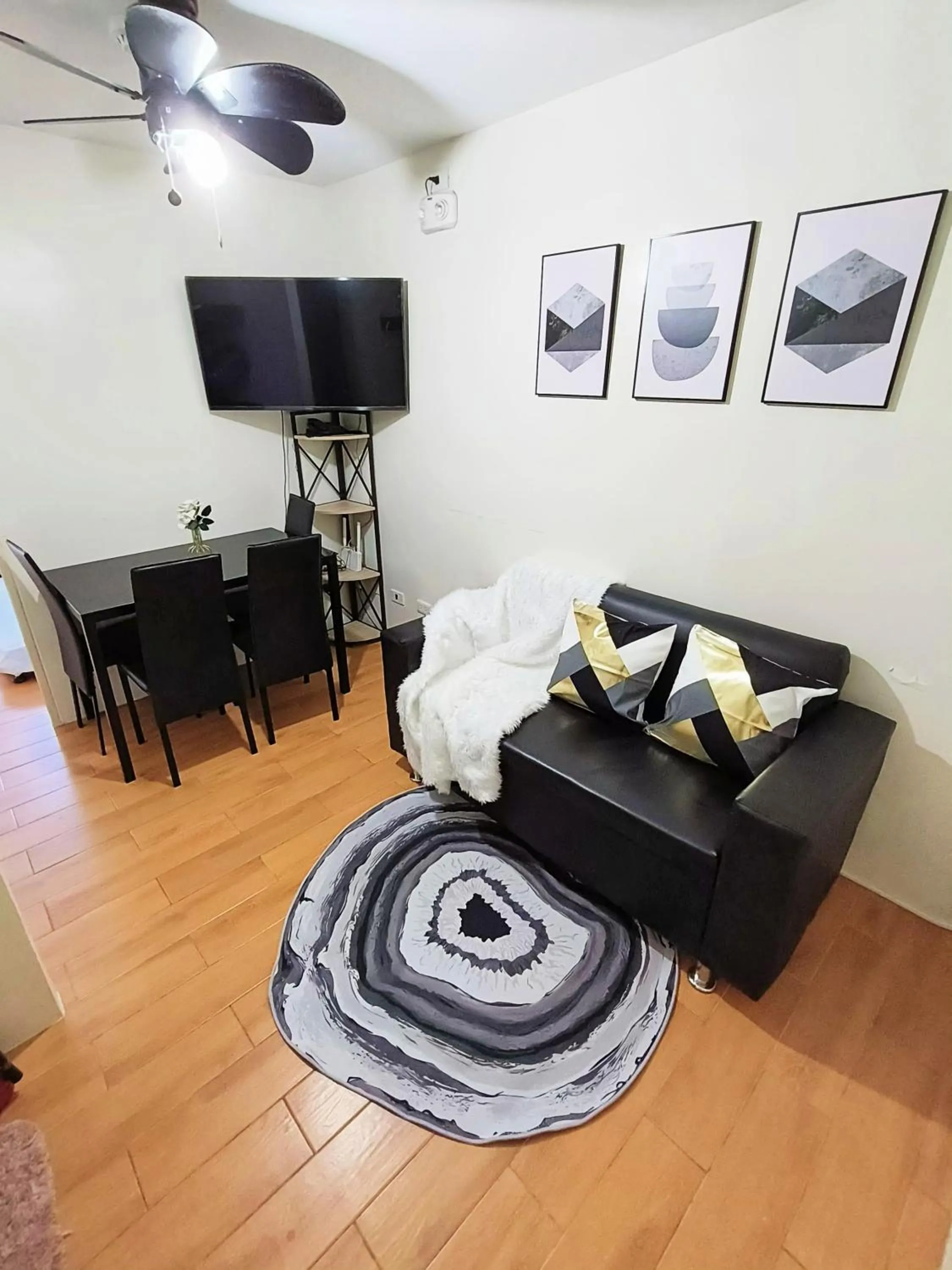 Living room, Bed in Davao Condo 2BR Pool Wifi Netflix