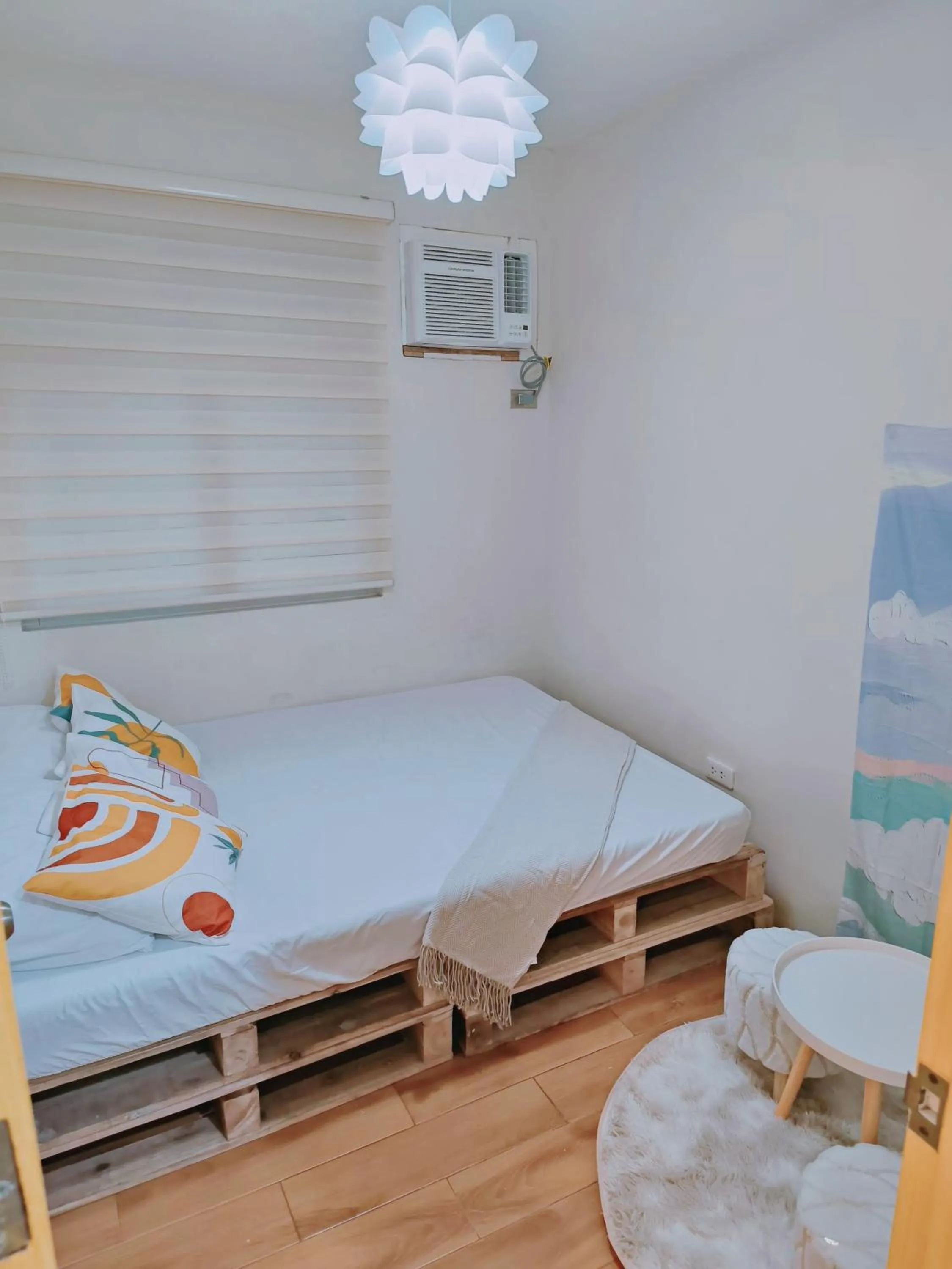 Bed in Davao Condo 2BR Pool Wifi Netflix