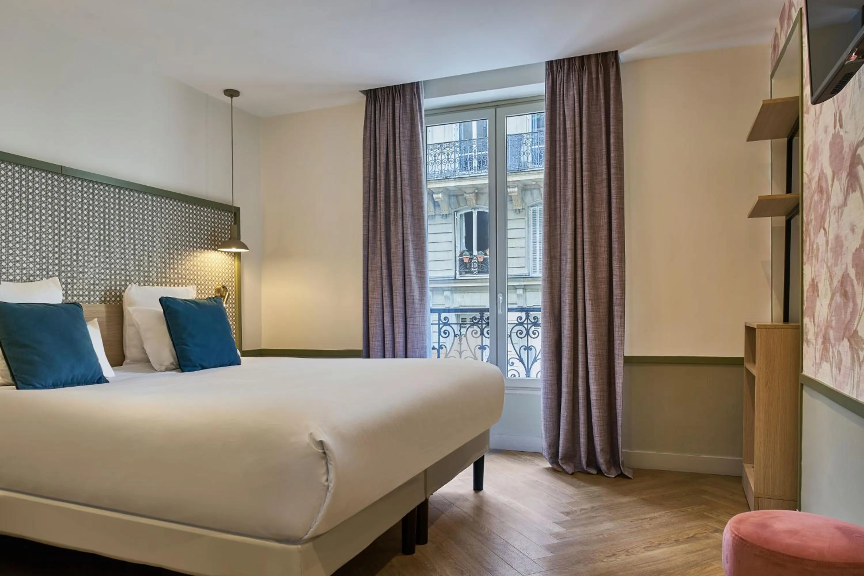 Bed in Hotel Cervantes by Happyculture