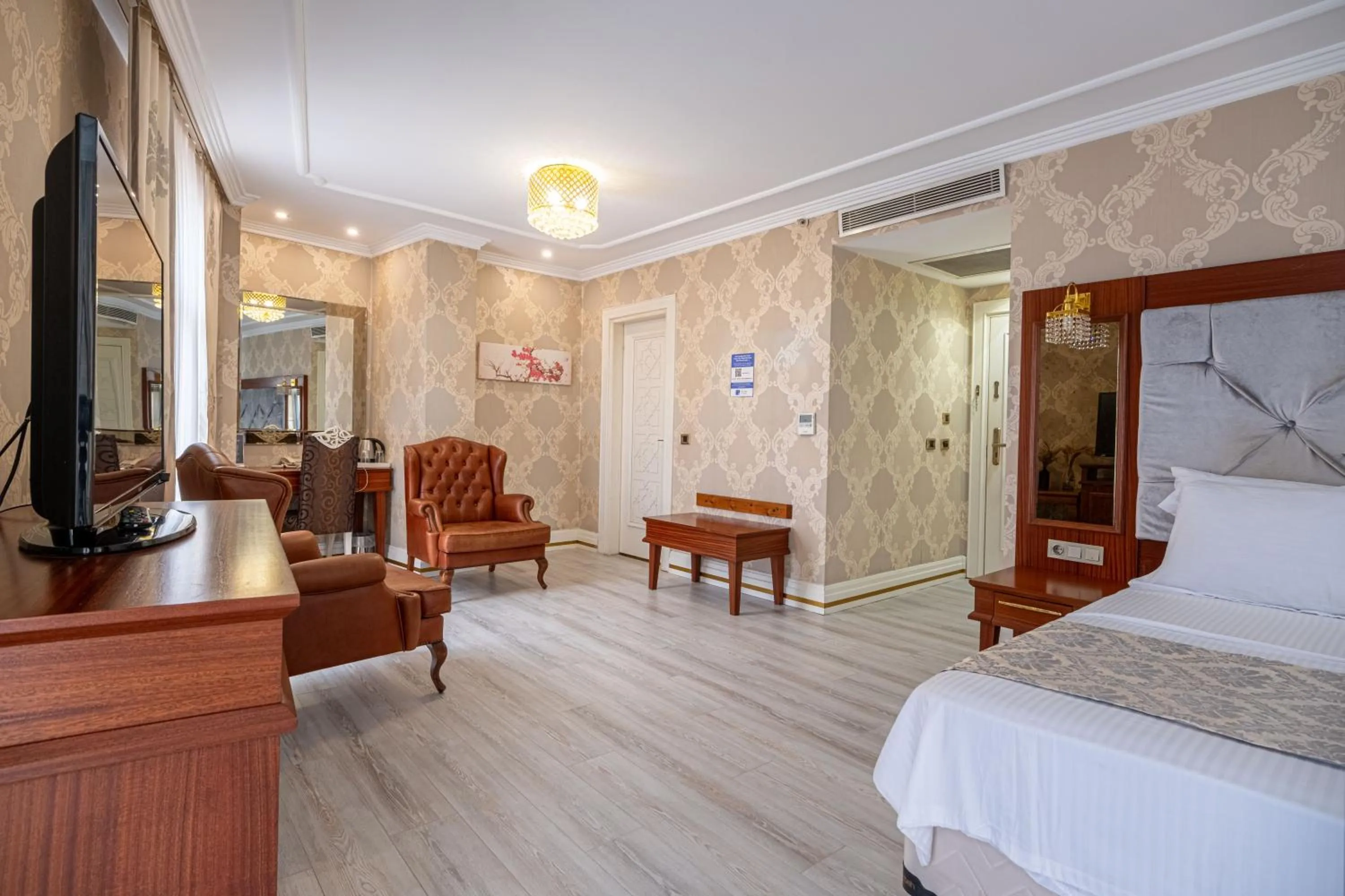 Bed in Myy Boutique Hotel