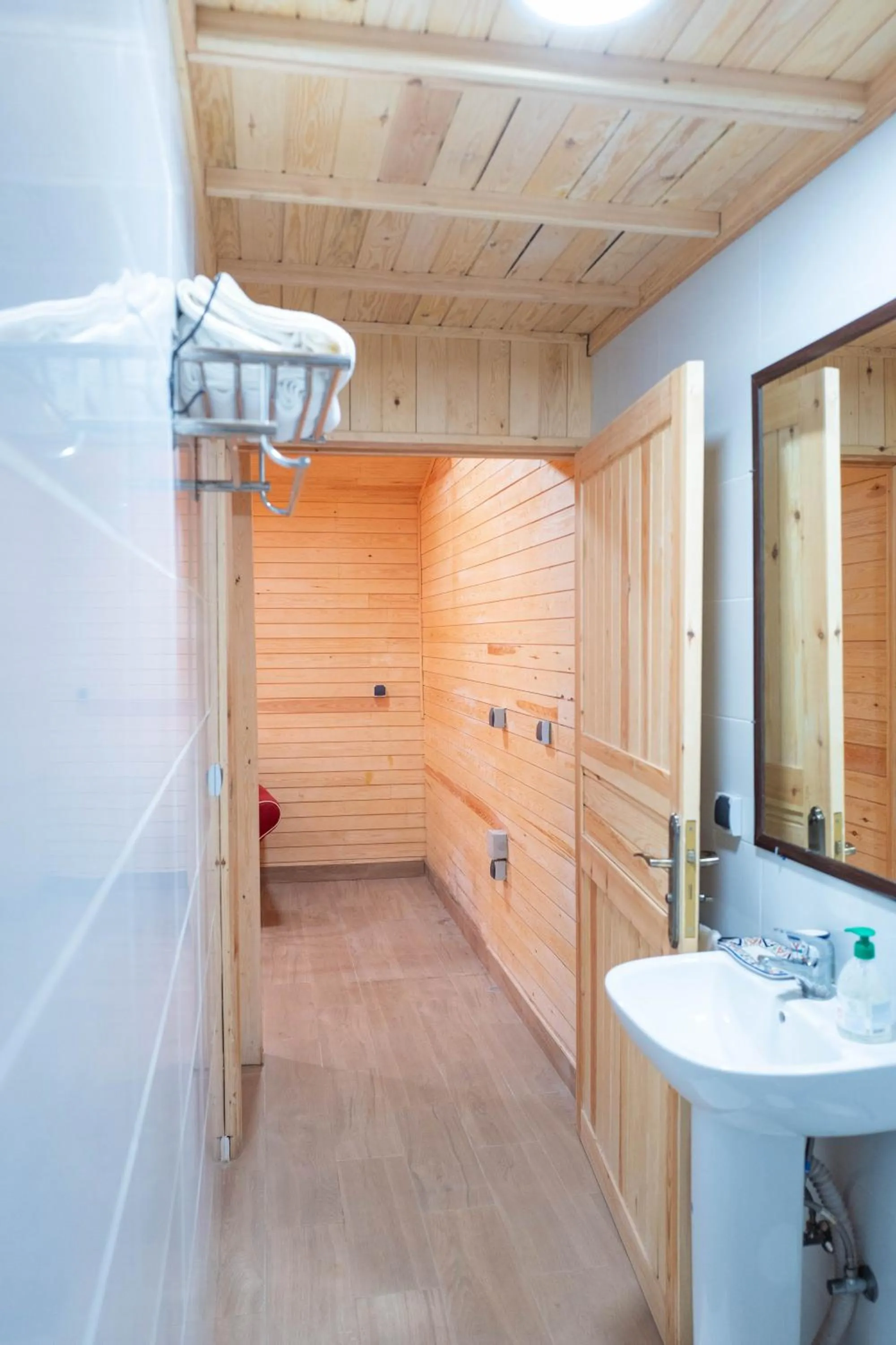 Shower in Dar Zayane