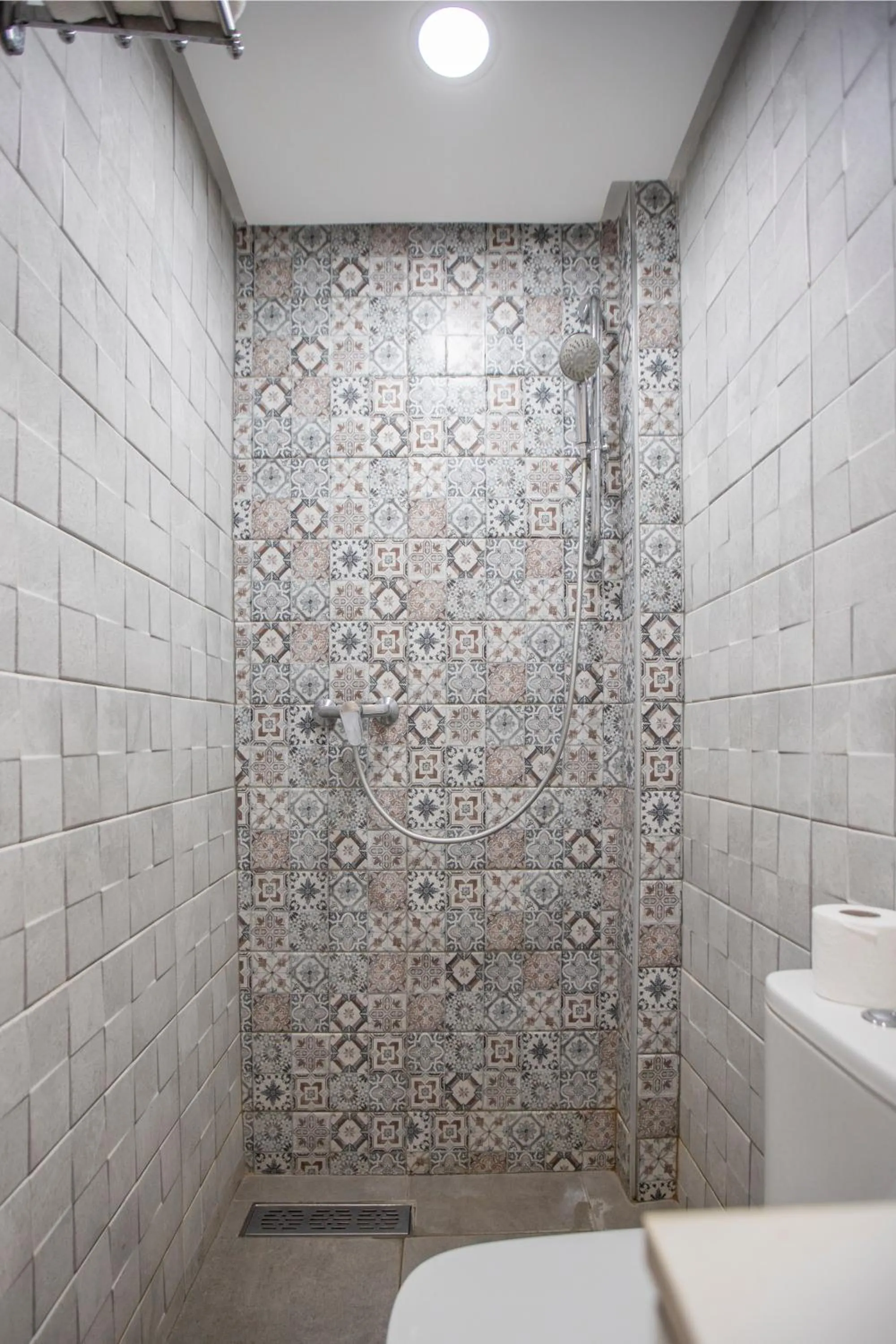 Shower in Dar Zayane