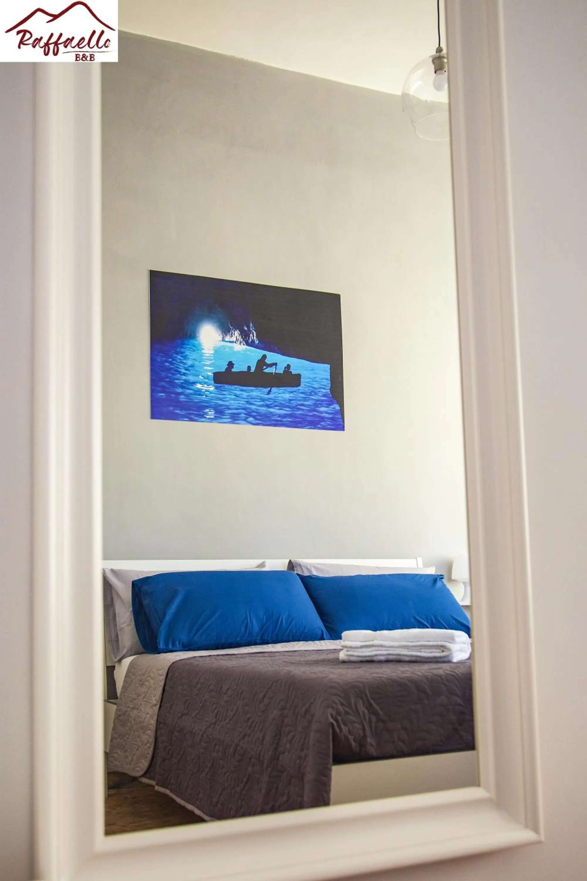 Decorative detail, Bed in B & B Raffaello