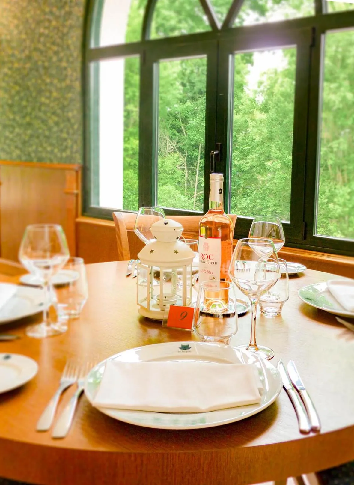 Restaurant/places to eat in Logis Hôtel - Restaurant Le Tulipier