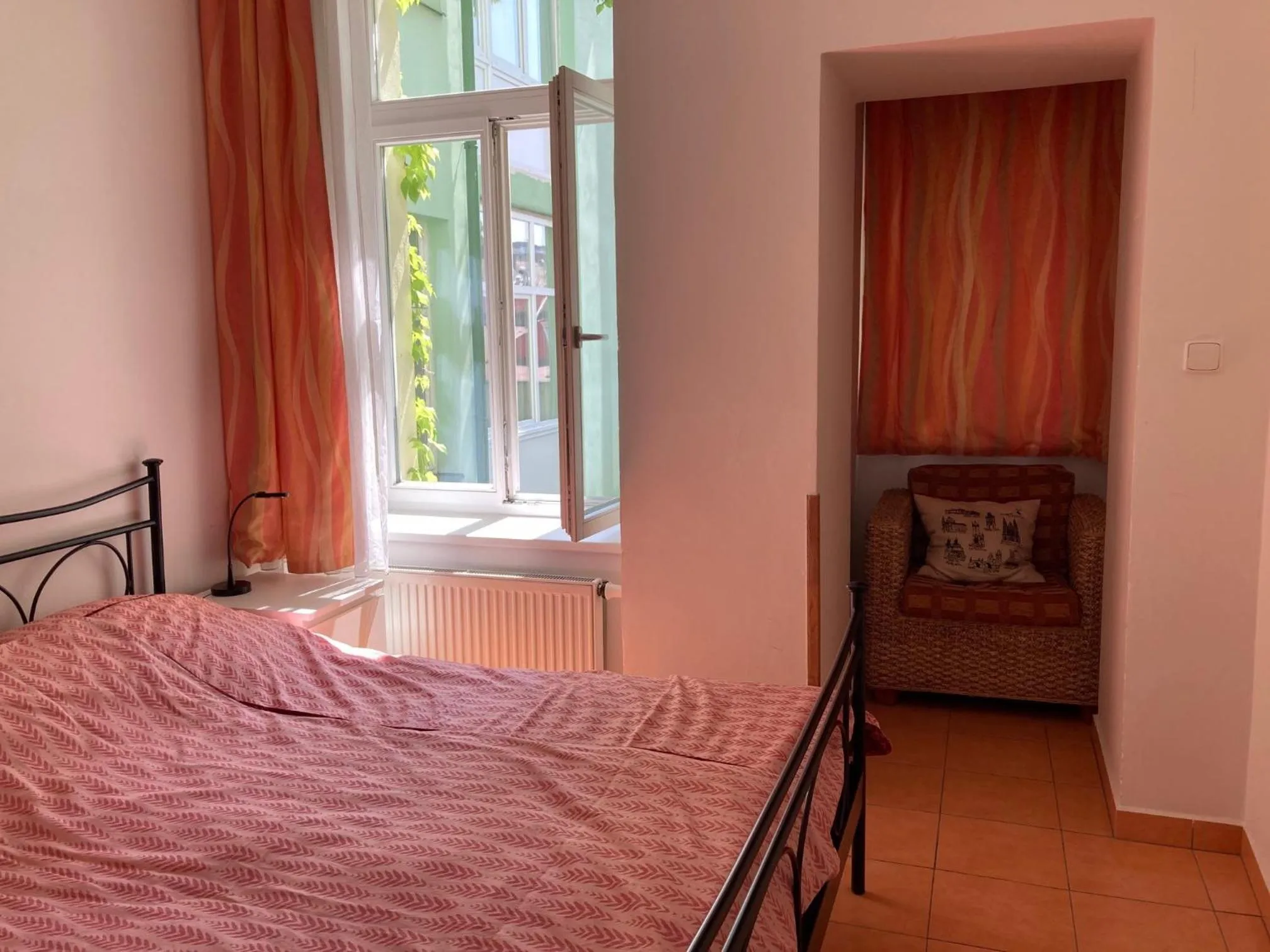 Bed in Aparthotel City 5