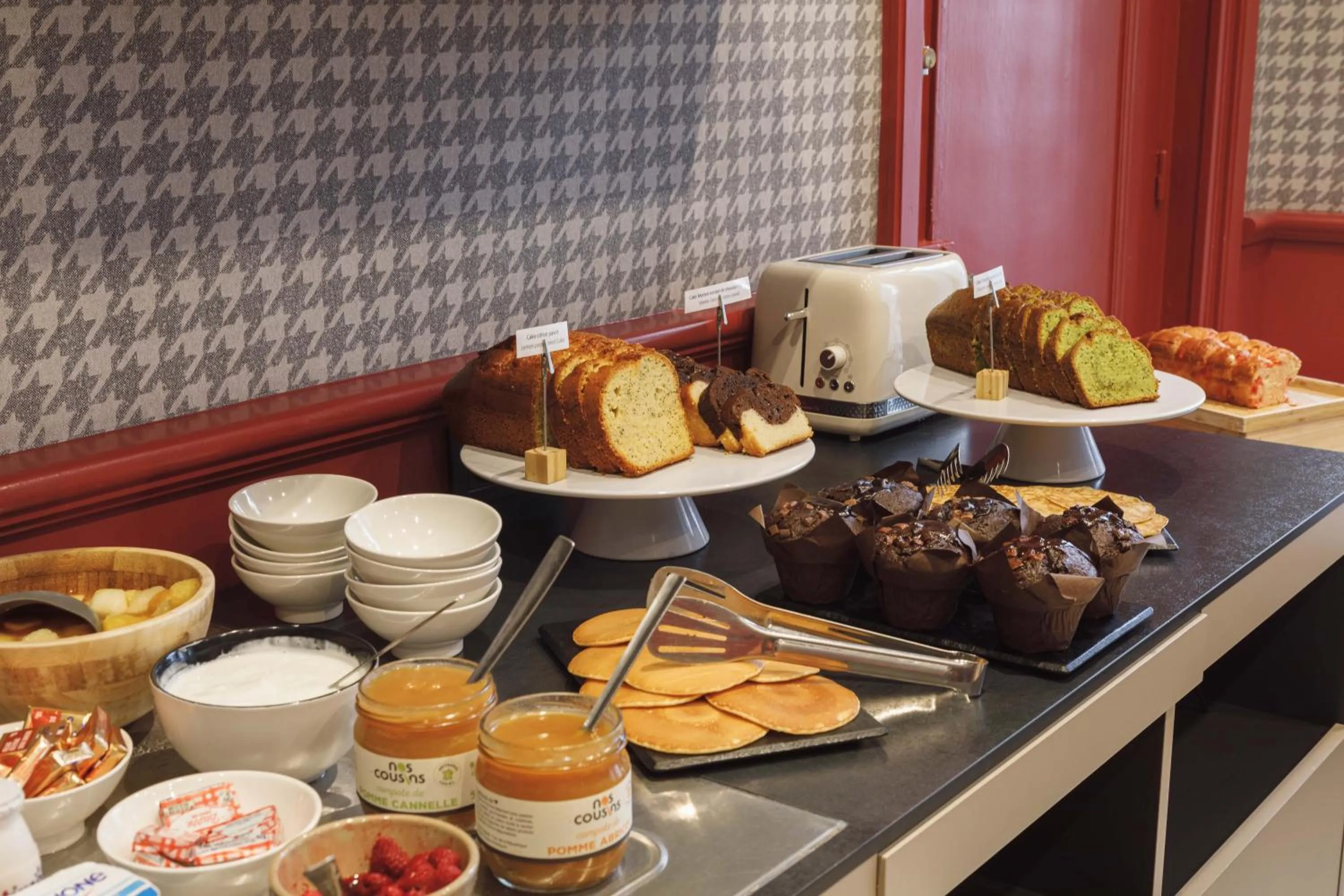 Breakfast in Hôtel de Noailles