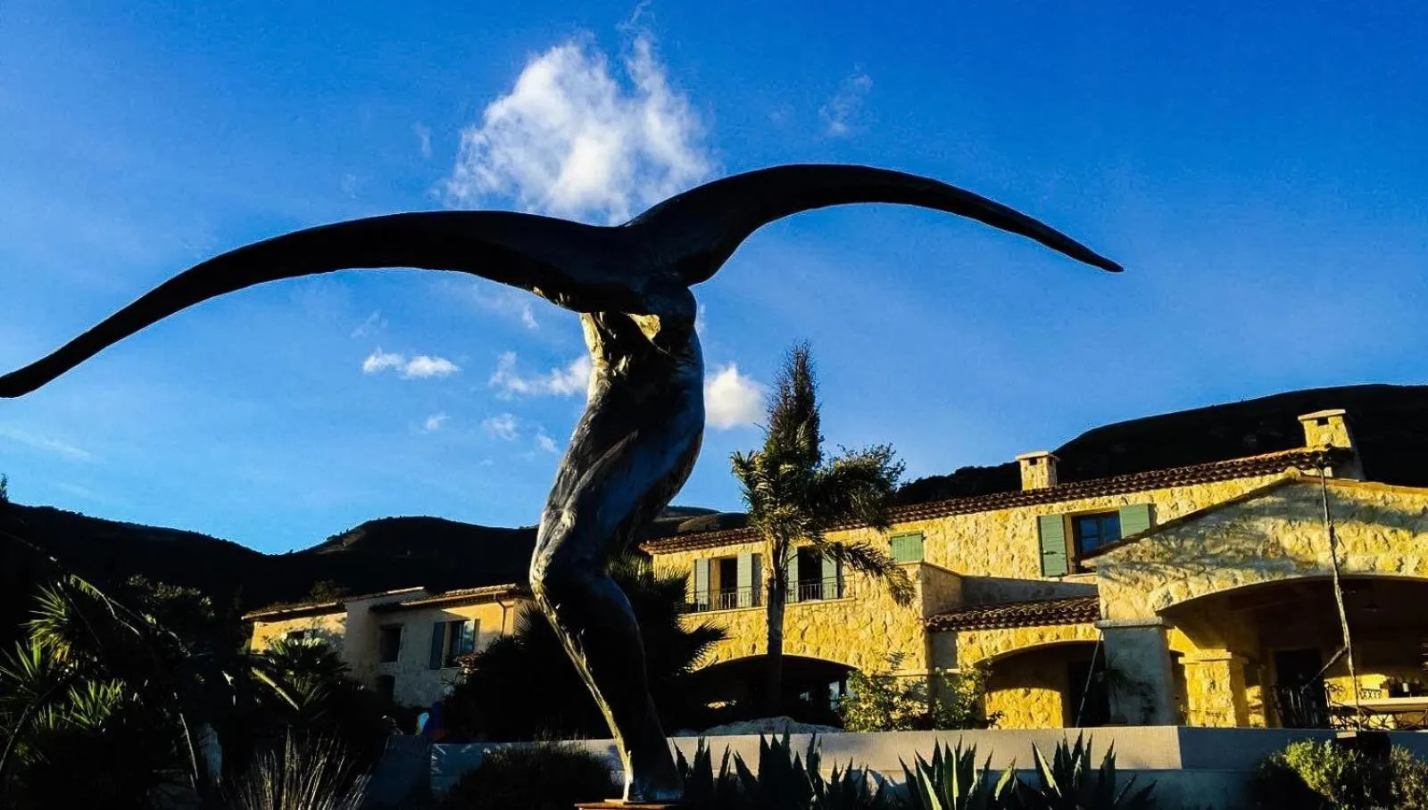 Facade/entrance in Les 4 éléments