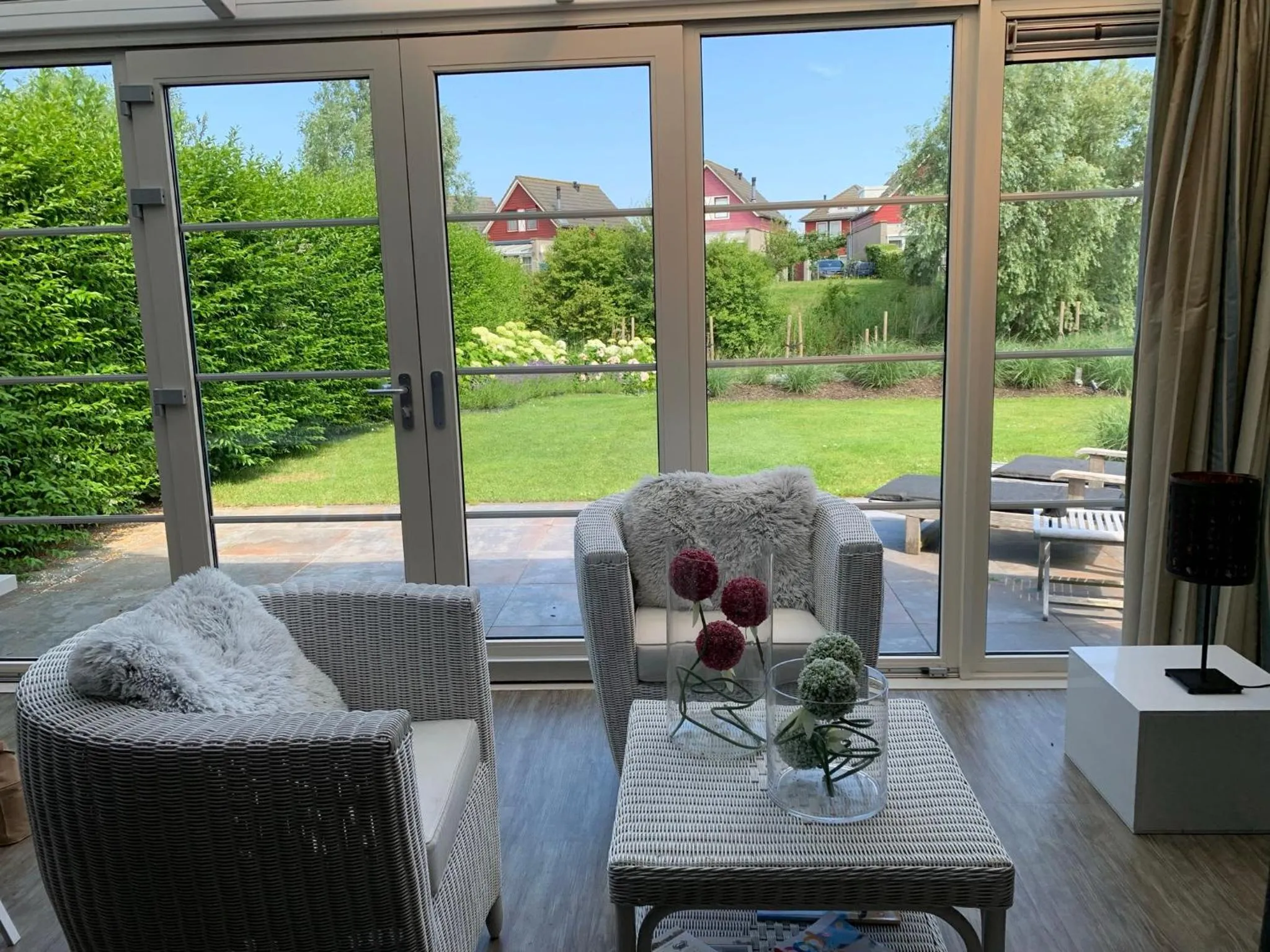 Seating area in Suite & Wellness
