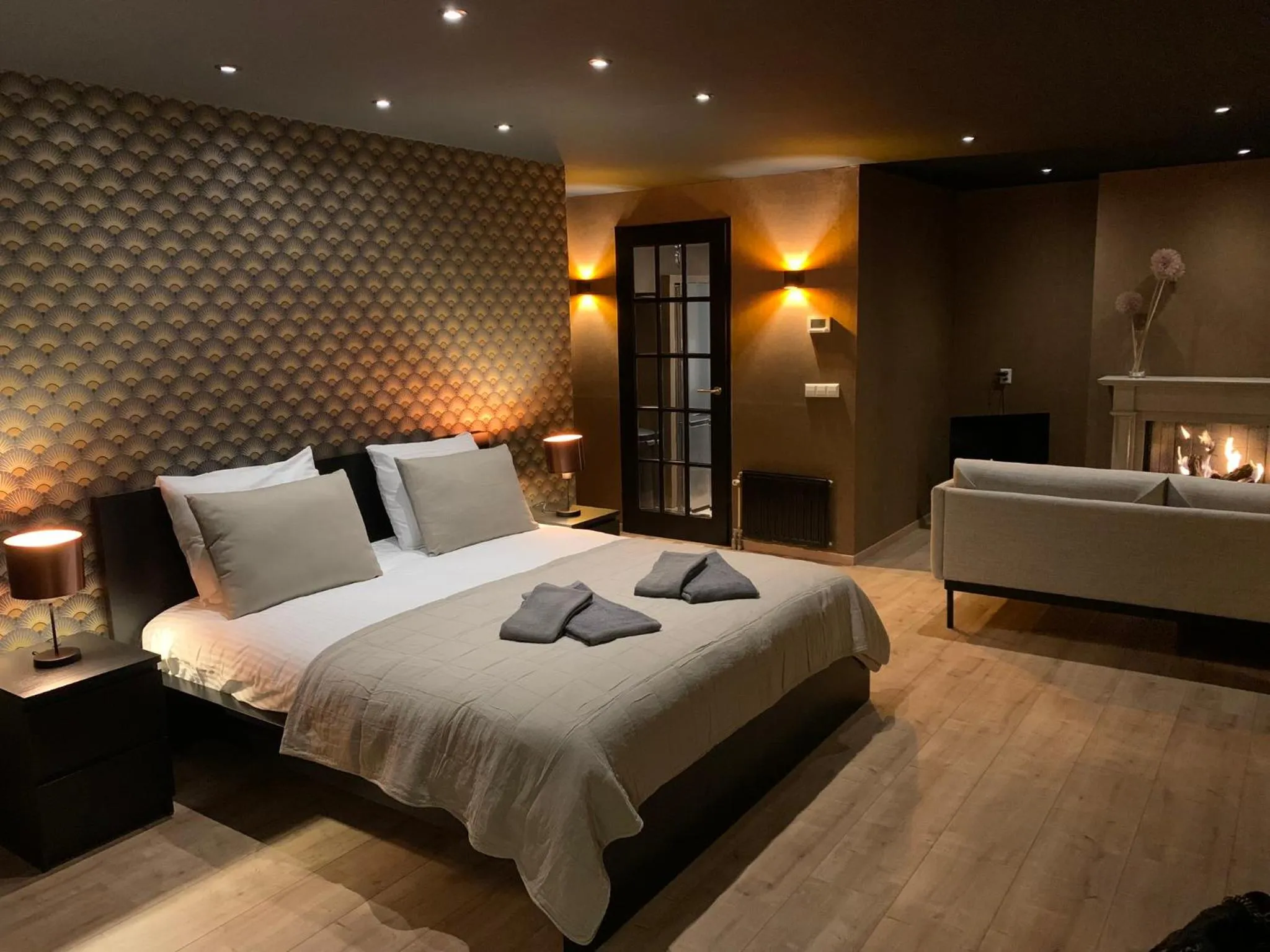 Bedroom, Bed in Suite & Wellness