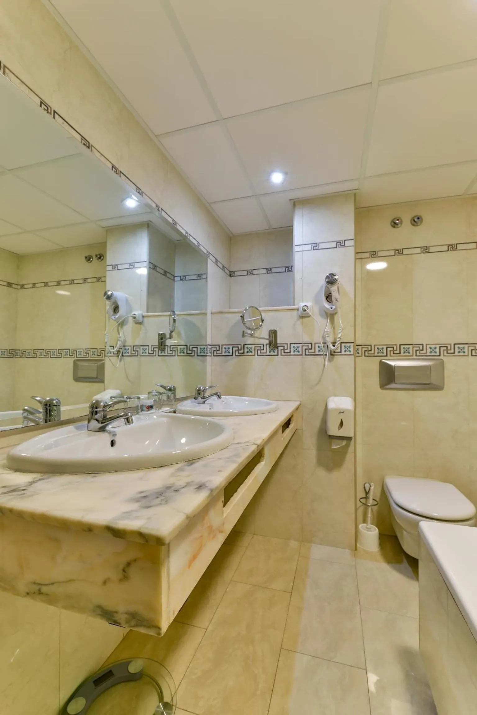 Bathroom in Hotel Polamar