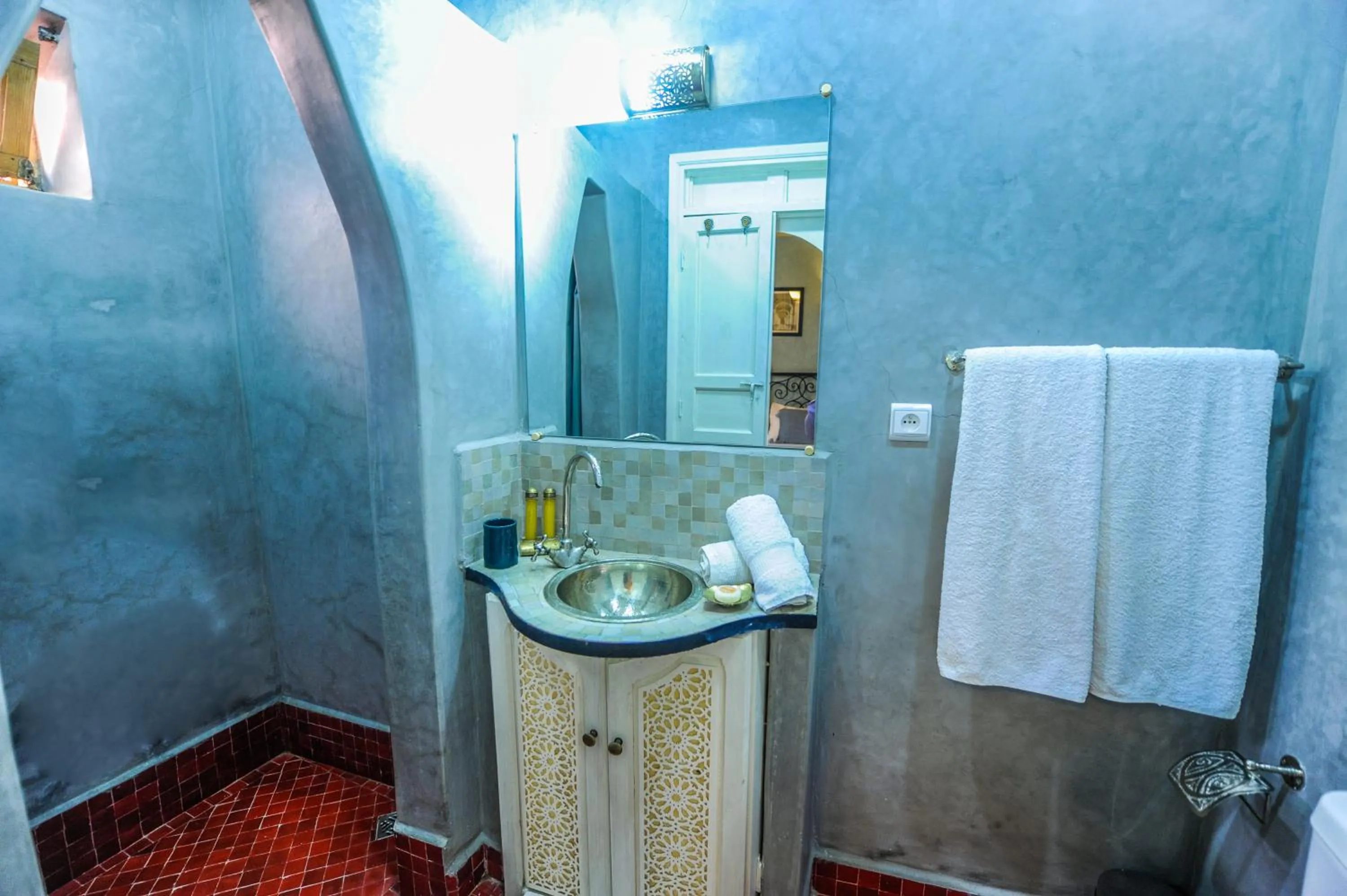 Bathroom in Riad Milouda