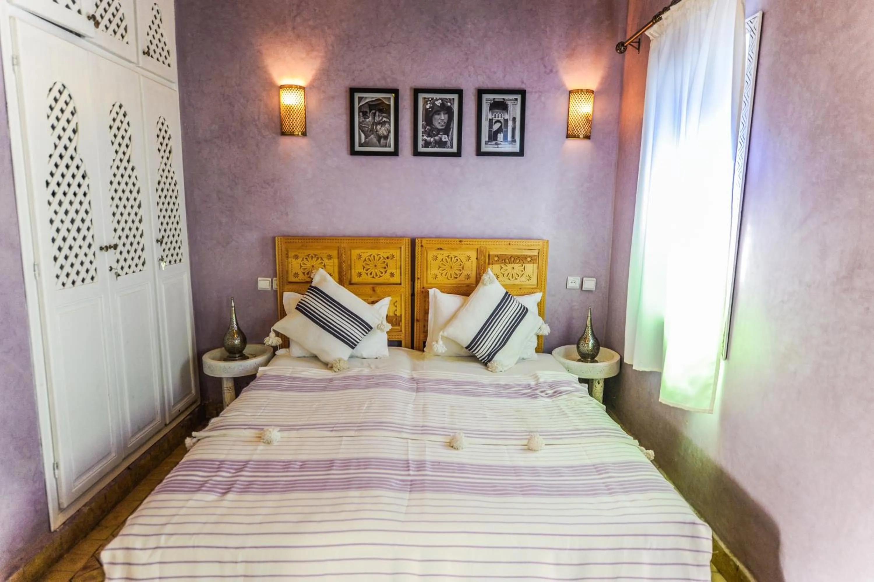 Photo of the whole room, Bed in Riad Milouda