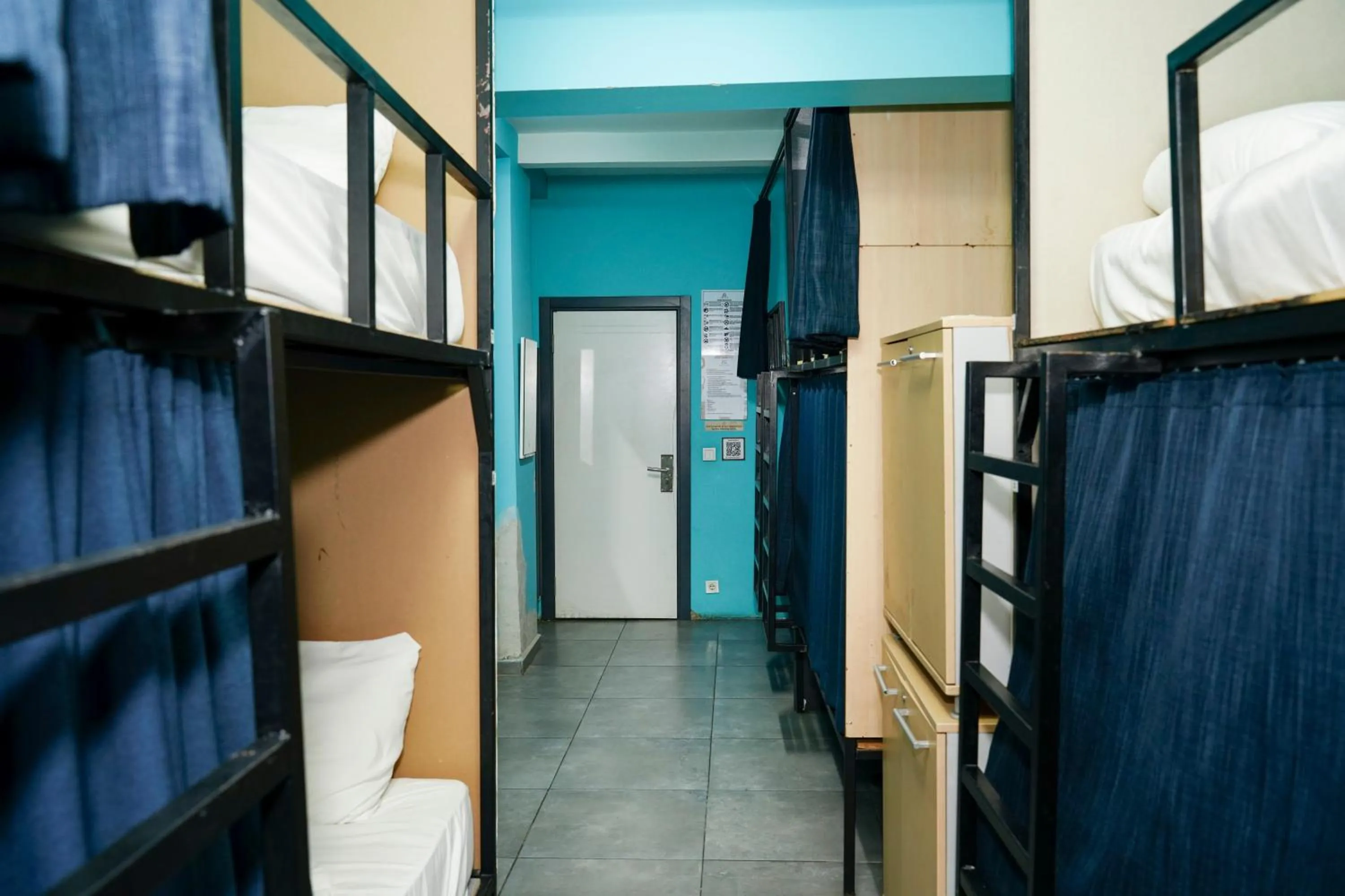 Photo of the whole room in Archeo