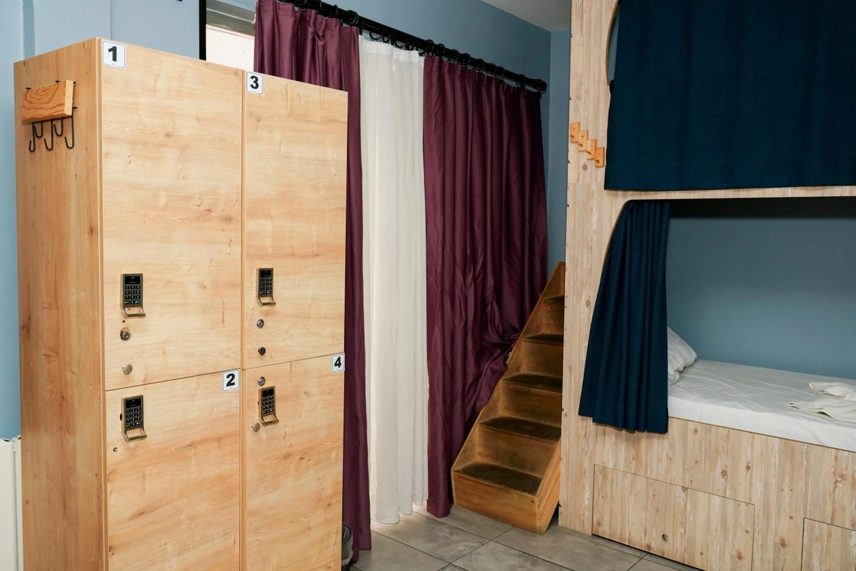 locker, Bed in Archeo