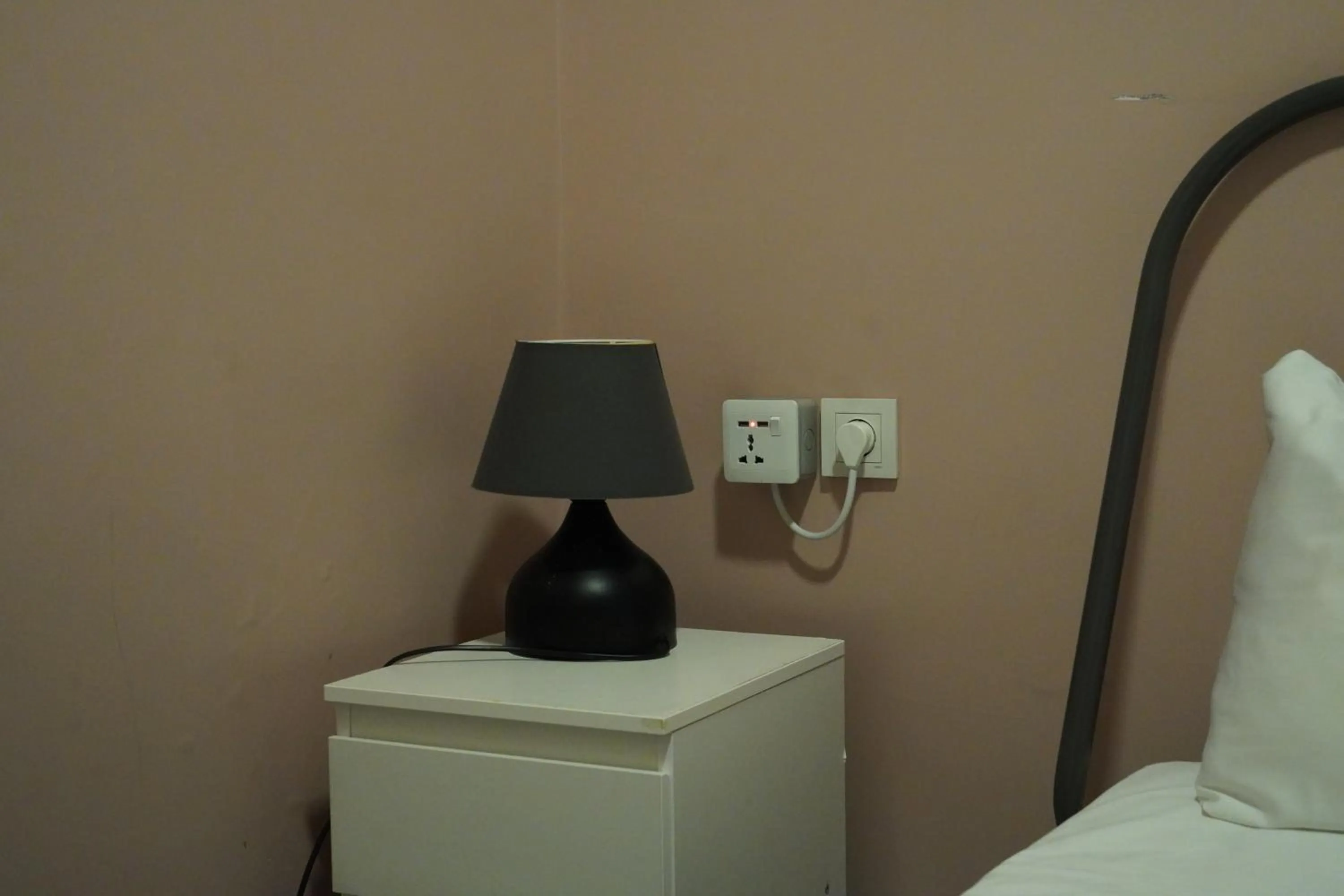 Decorative detail, Bed in Archeo