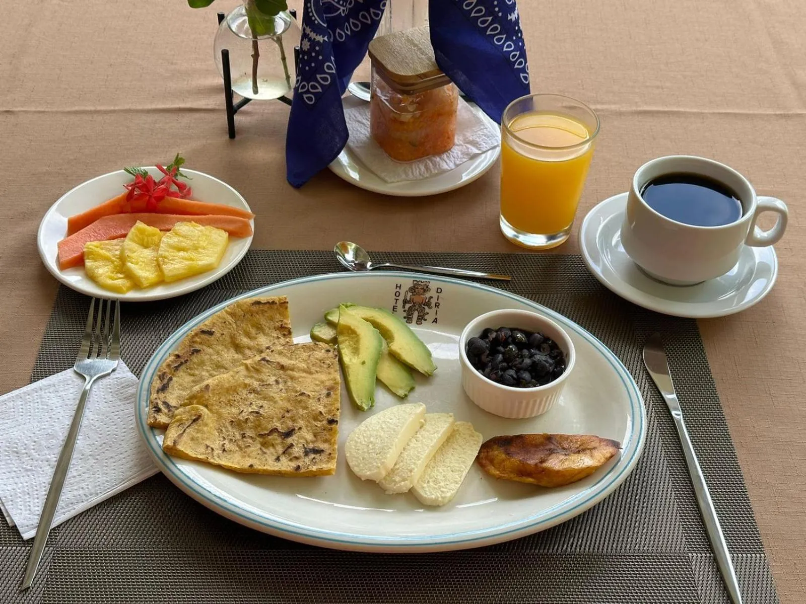 Breakfast in Hotel Diriá Santa Cruz