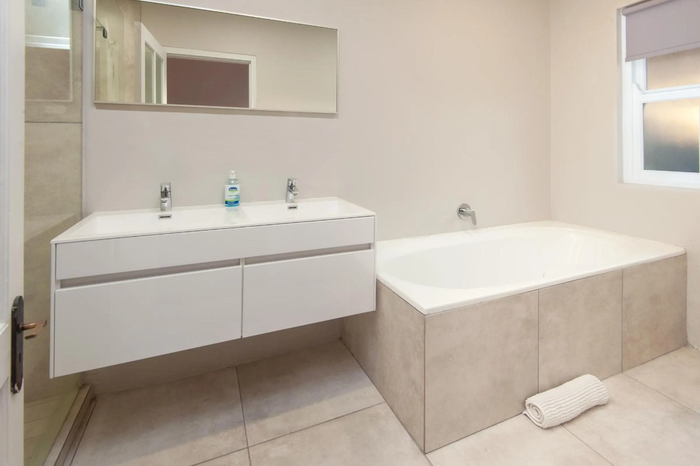 Bathroom in Villa Blu Guesthouse