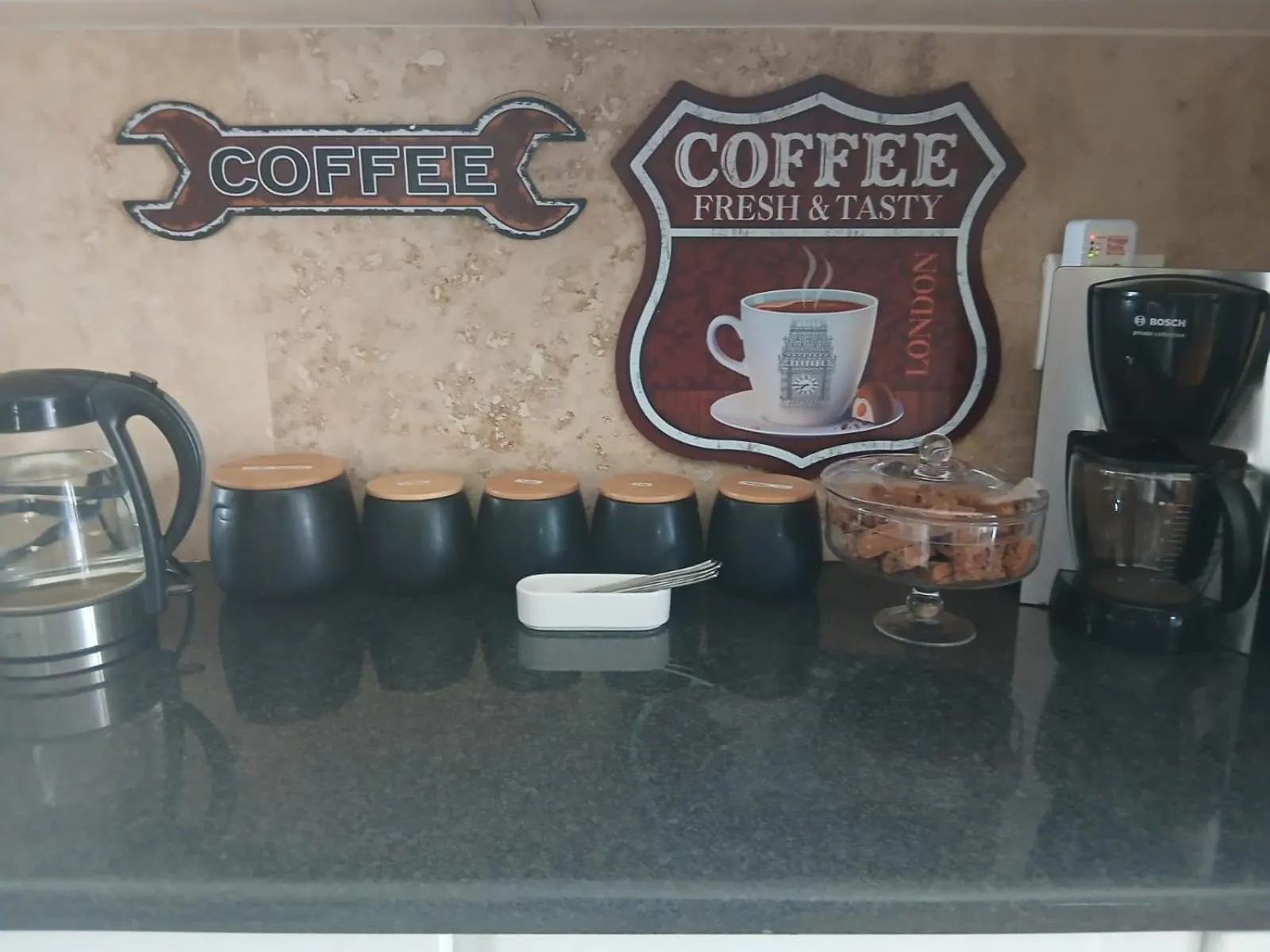 Coffee/tea facilities in Villa Blu Guesthouse