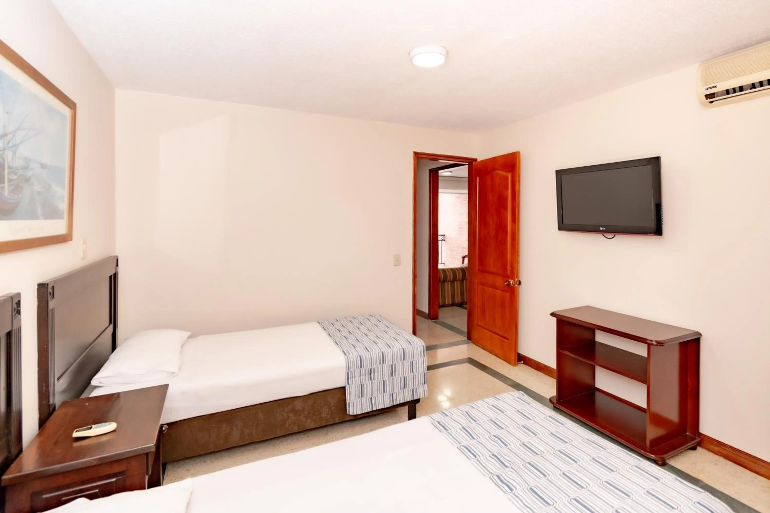 kitchen, Bed in Hotel San Pedro del Fuerte