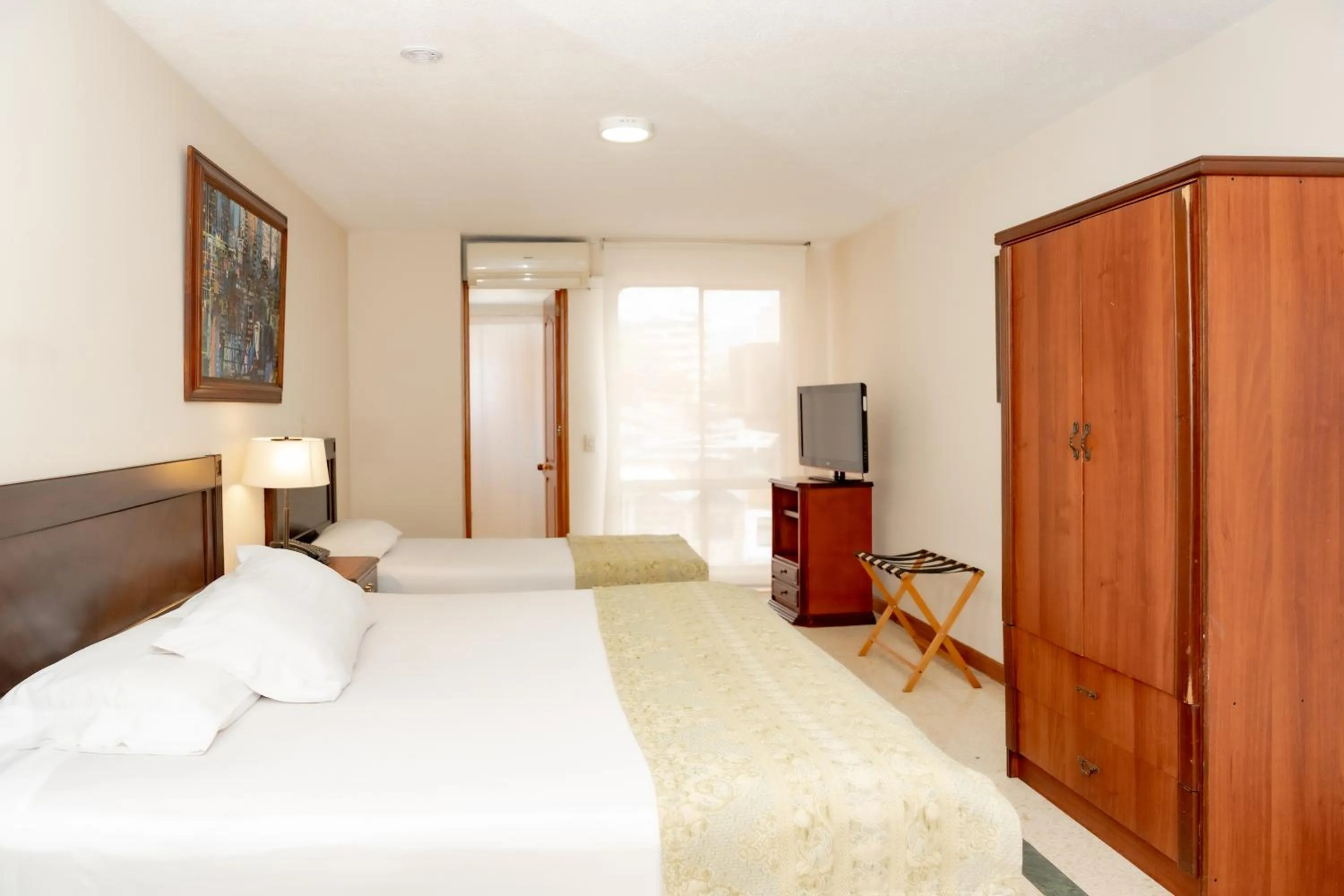 kitchen, Bed in Hotel San Pedro del Fuerte