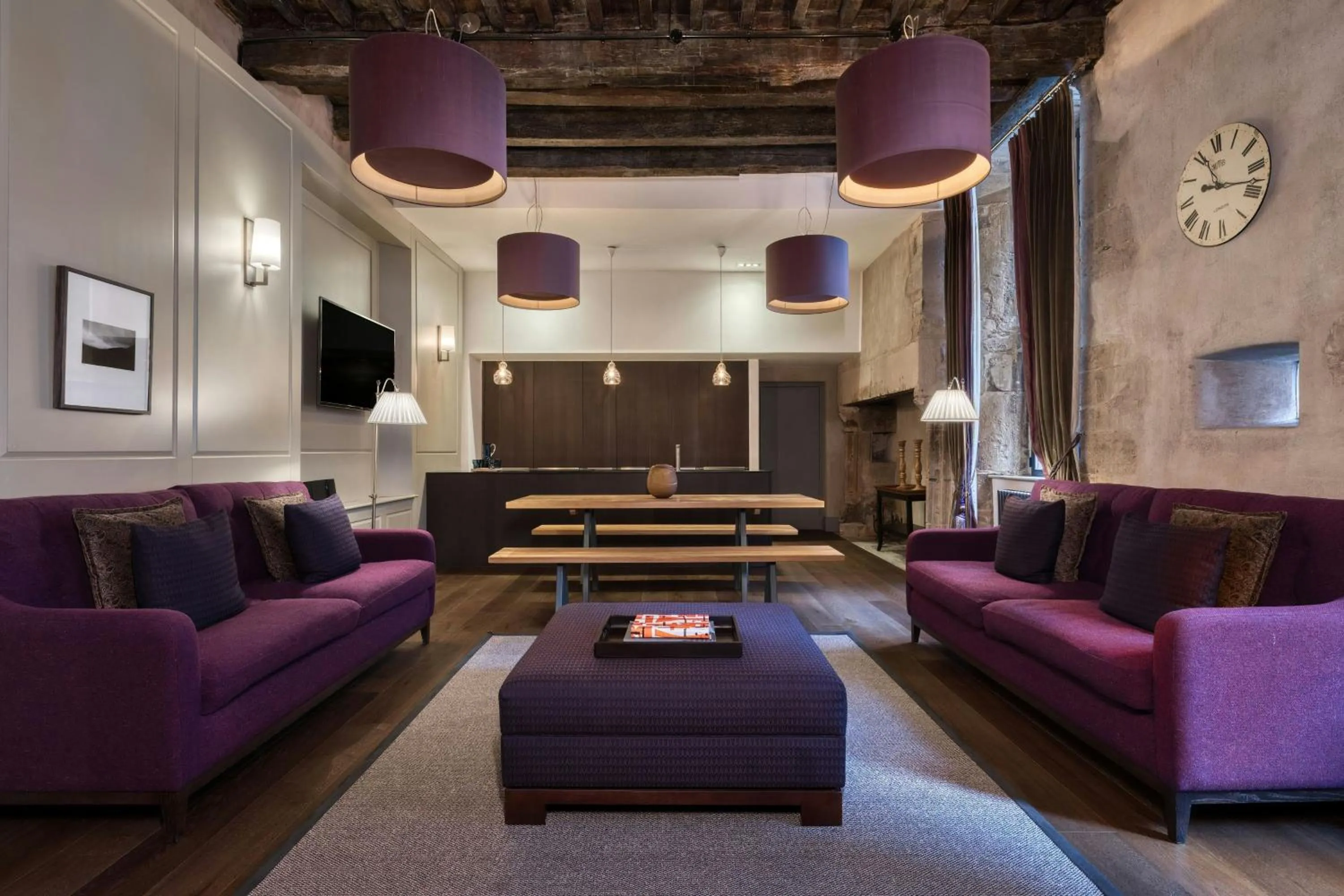 Kitchen or kitchenette in Old Town Chambers, Autograph Collection