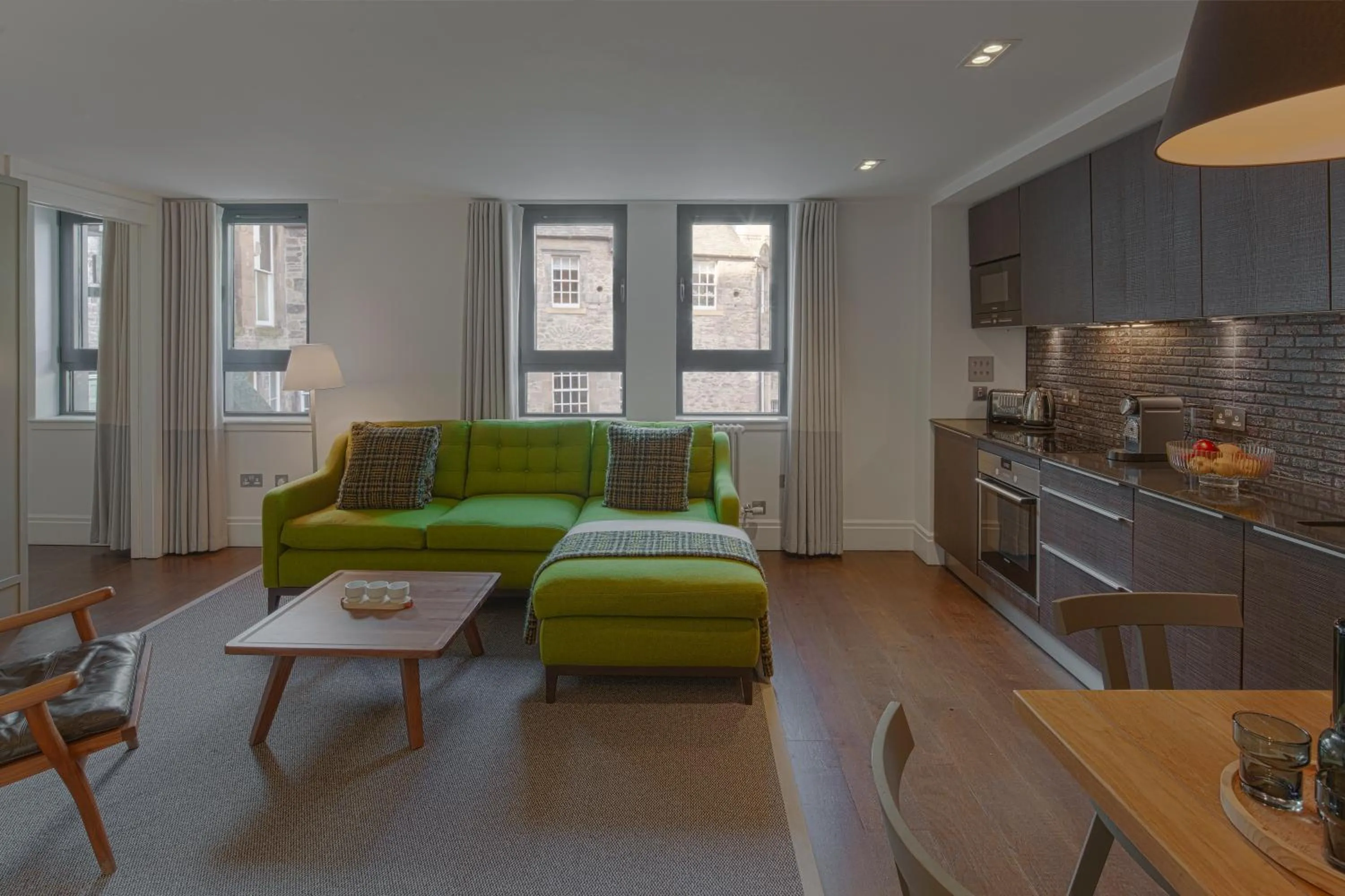 Luxury One Bedroom Apartment with Bed Alcove and Balcony in Old Town Chambers, Autograph Collection