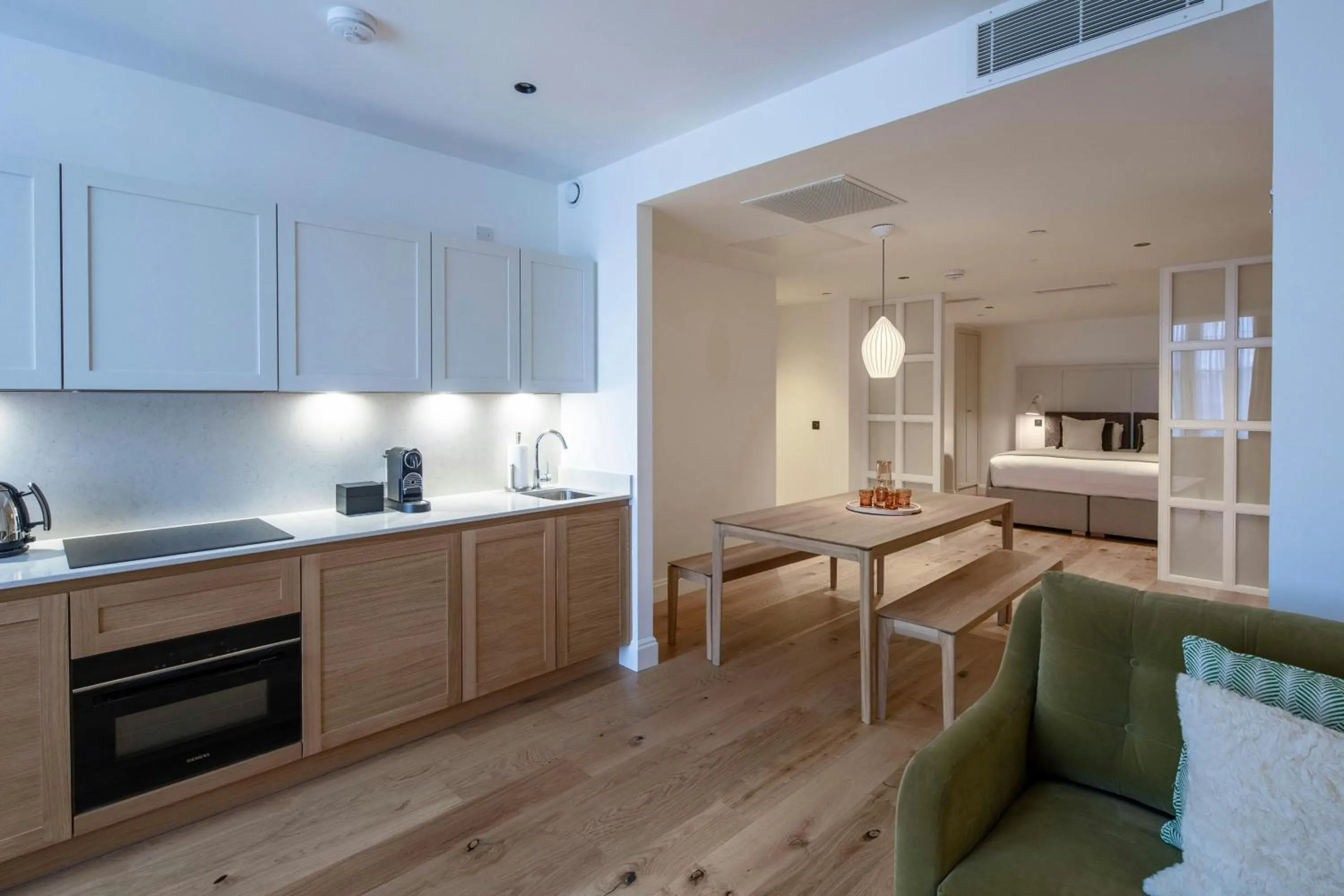 Bedroom in Old Town Chambers, Autograph Collection